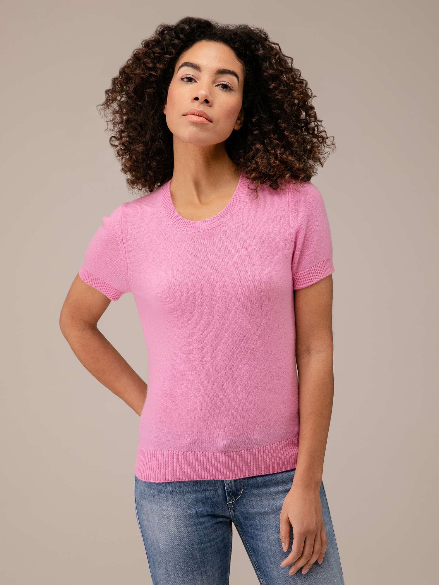 Detailansicht von Kurzarm-Pullover aus Cashmere von ALLUDE