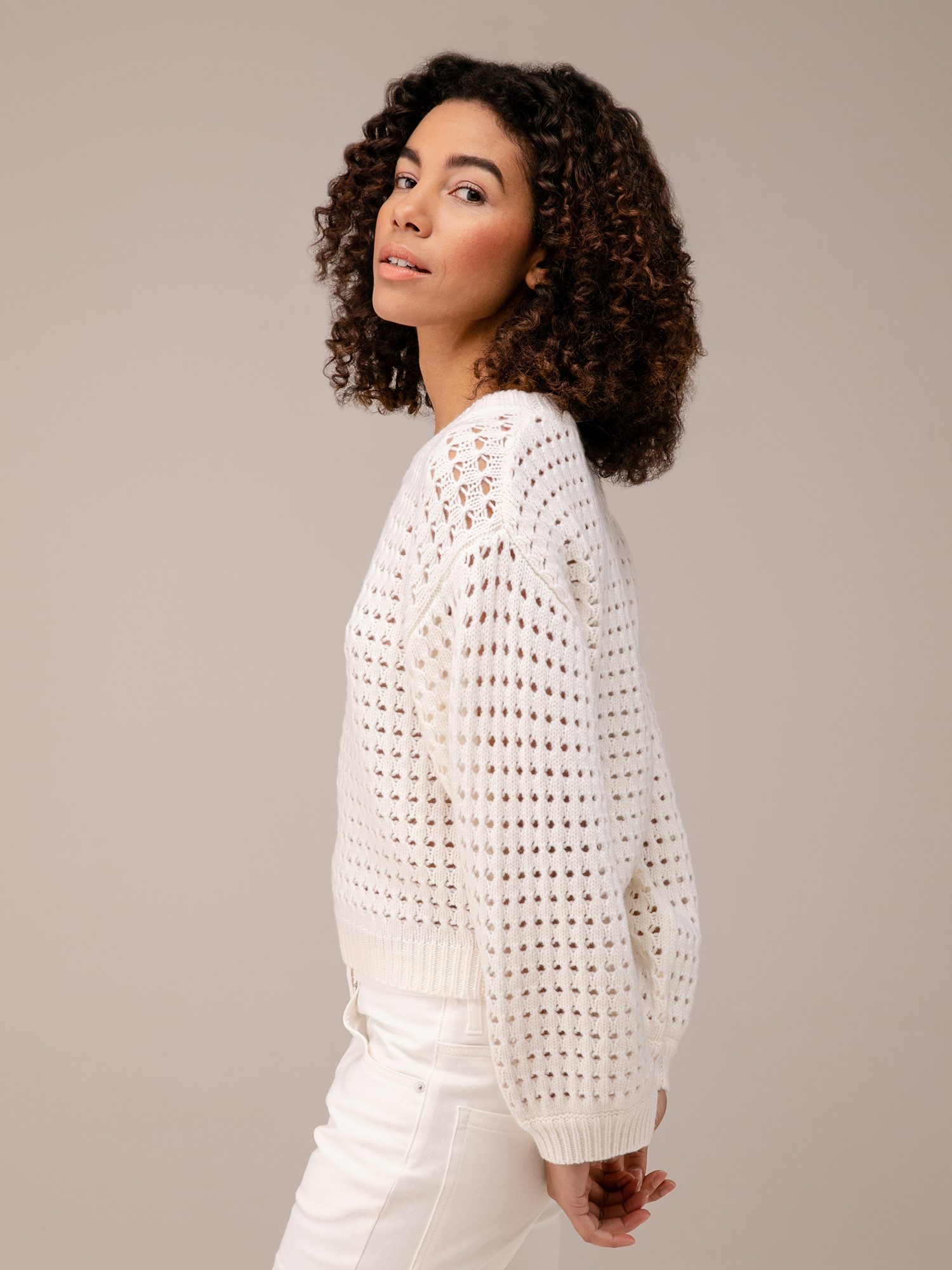 Detailansicht von Pullover aus Schurwolle von ALLUDE