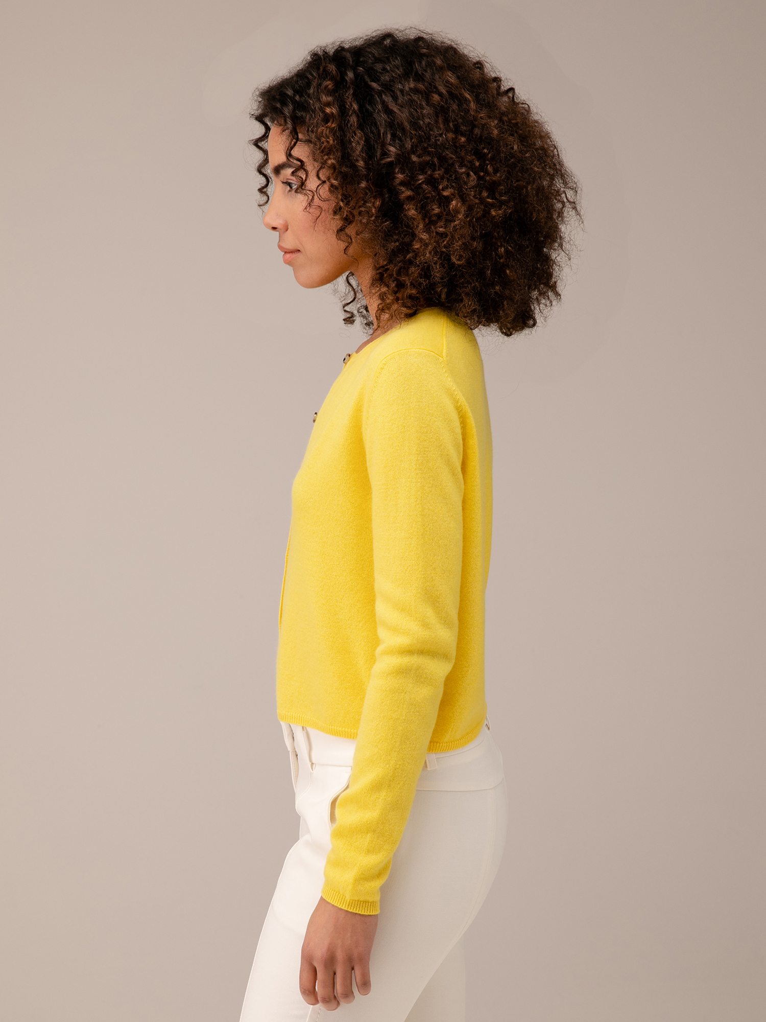 Detailansicht von Cropped Strickjacke aus Cashmere von ALLUDE