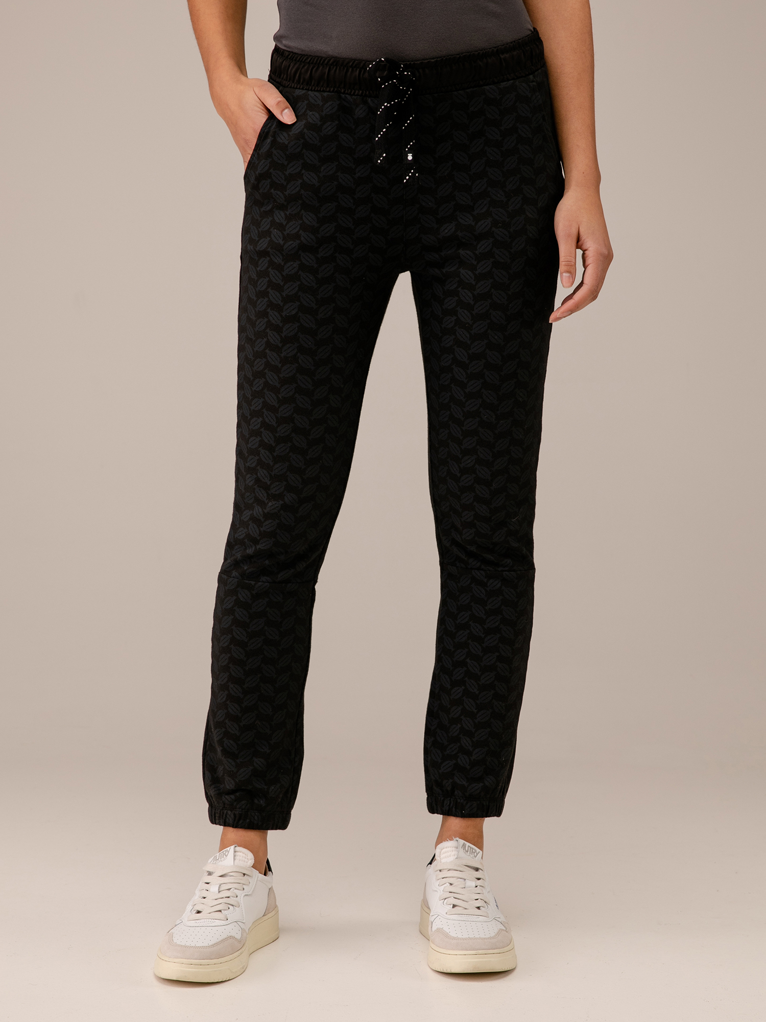 Detailansicht von Sweathose aus Baumwolle von 10 DAYS