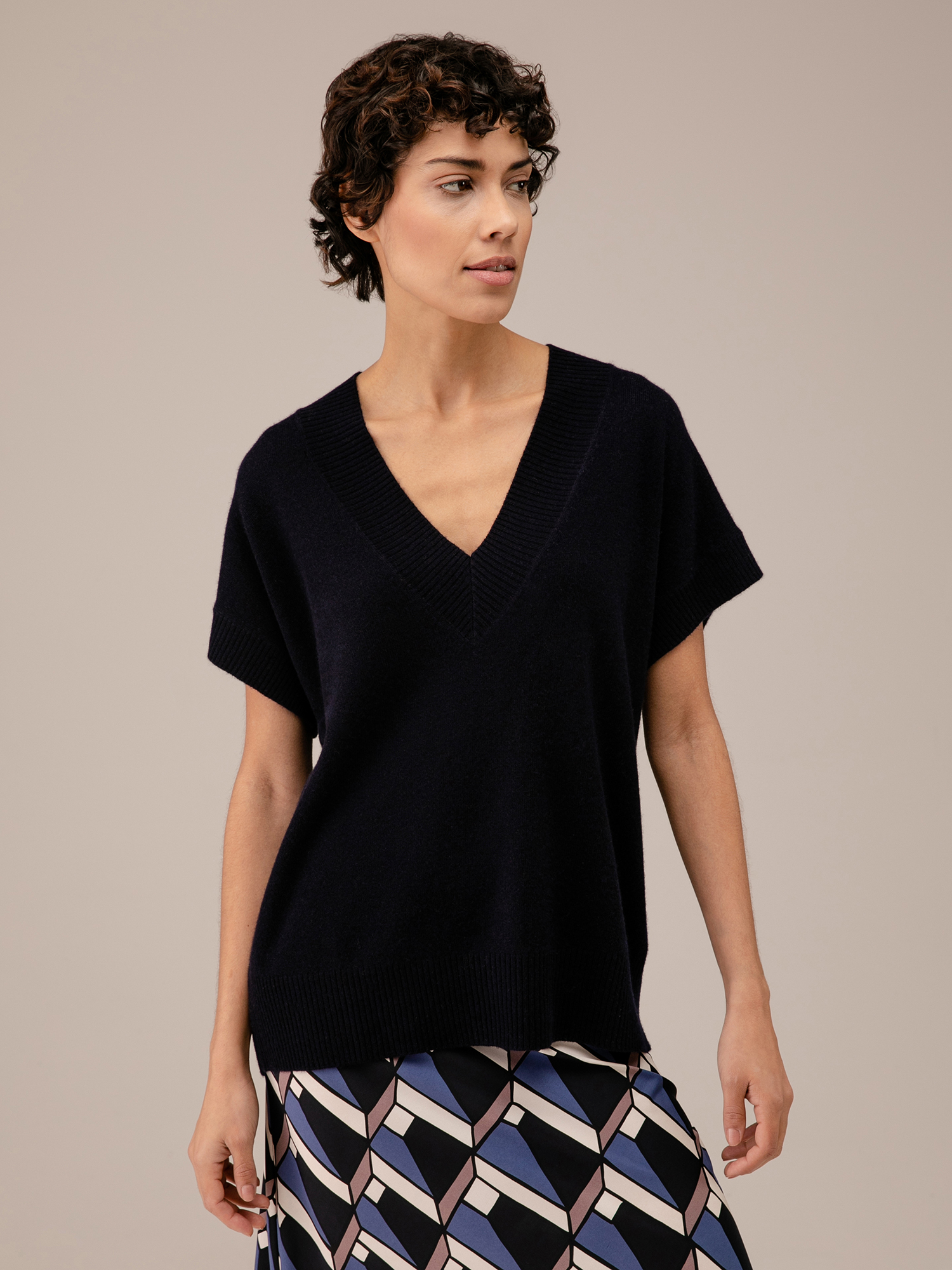 Detailansicht von Pullunder aus Schurwolle von ALLUDE