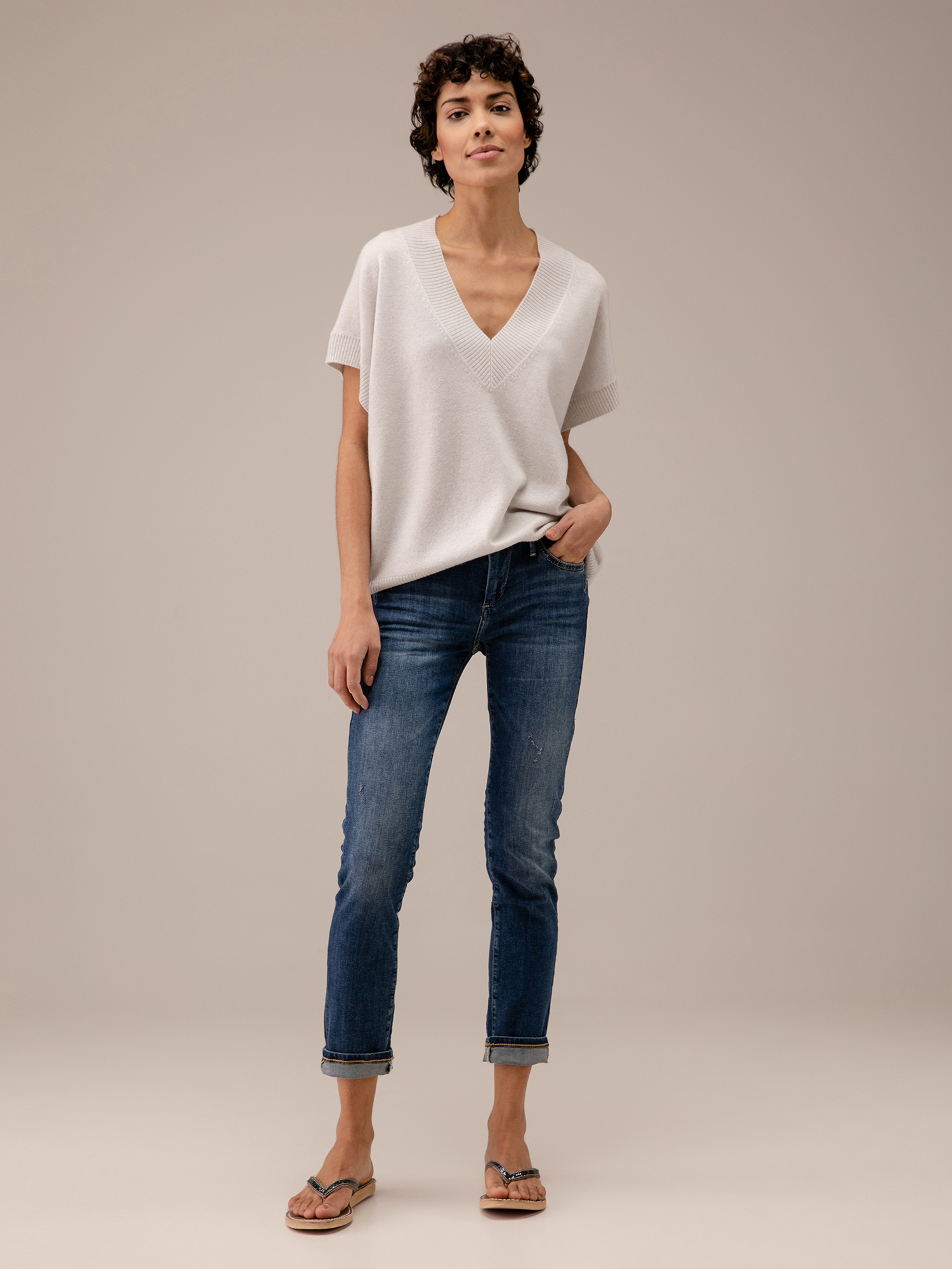 Detailansicht von Pullunder aus Schurwolle von ALLUDE