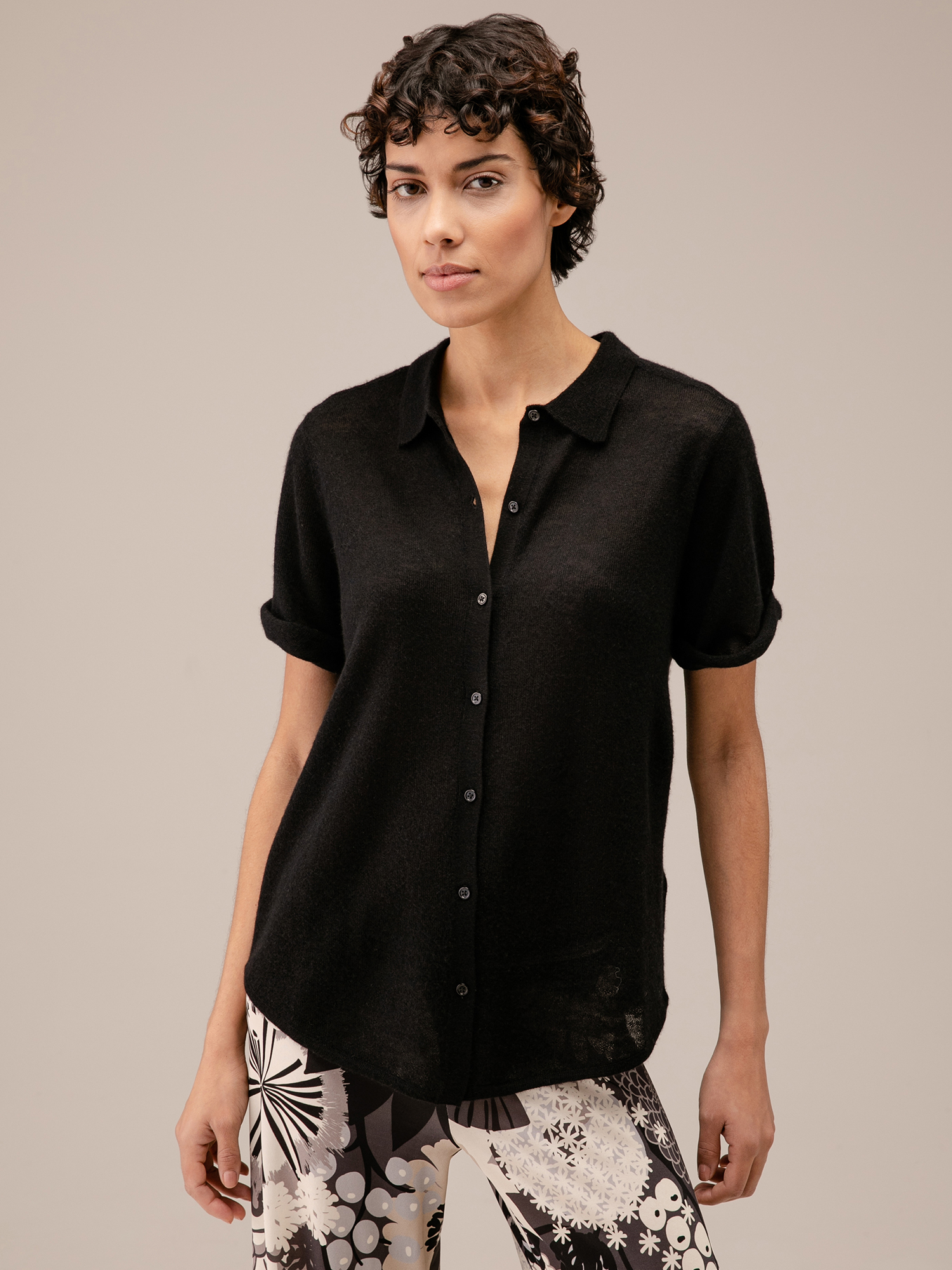 Detailansicht von Kurzarm-Pullover aus Cashmere von DANIELS