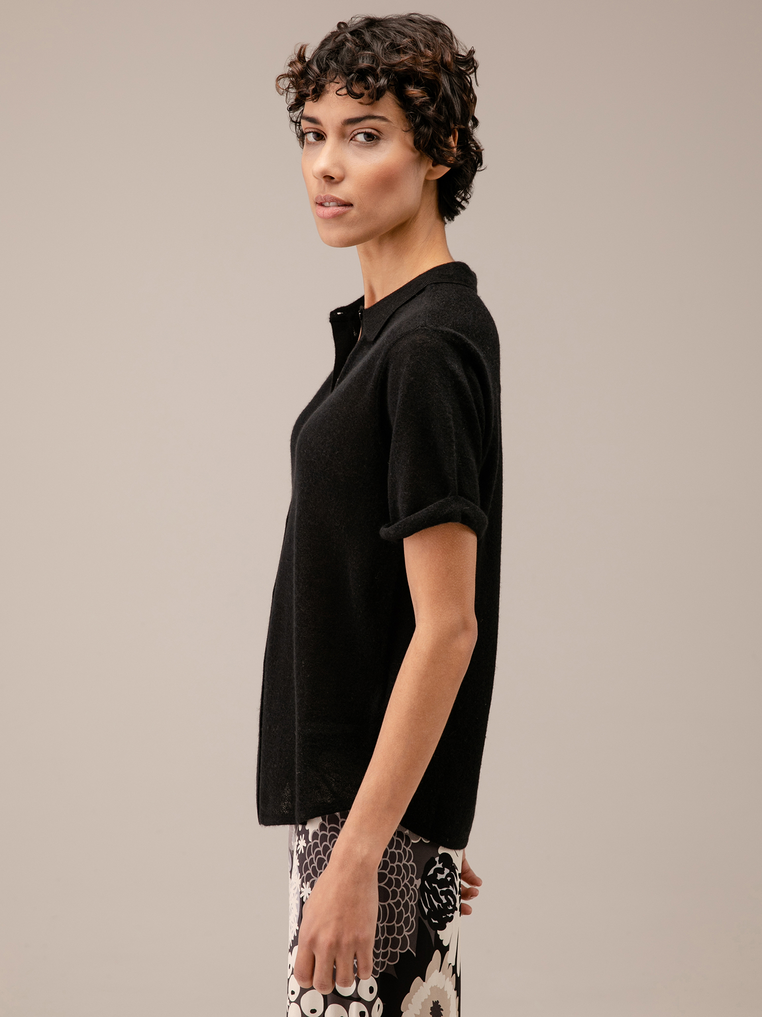 Detailansicht von Kurzarm-Pullover aus Cashmere von DANIELS