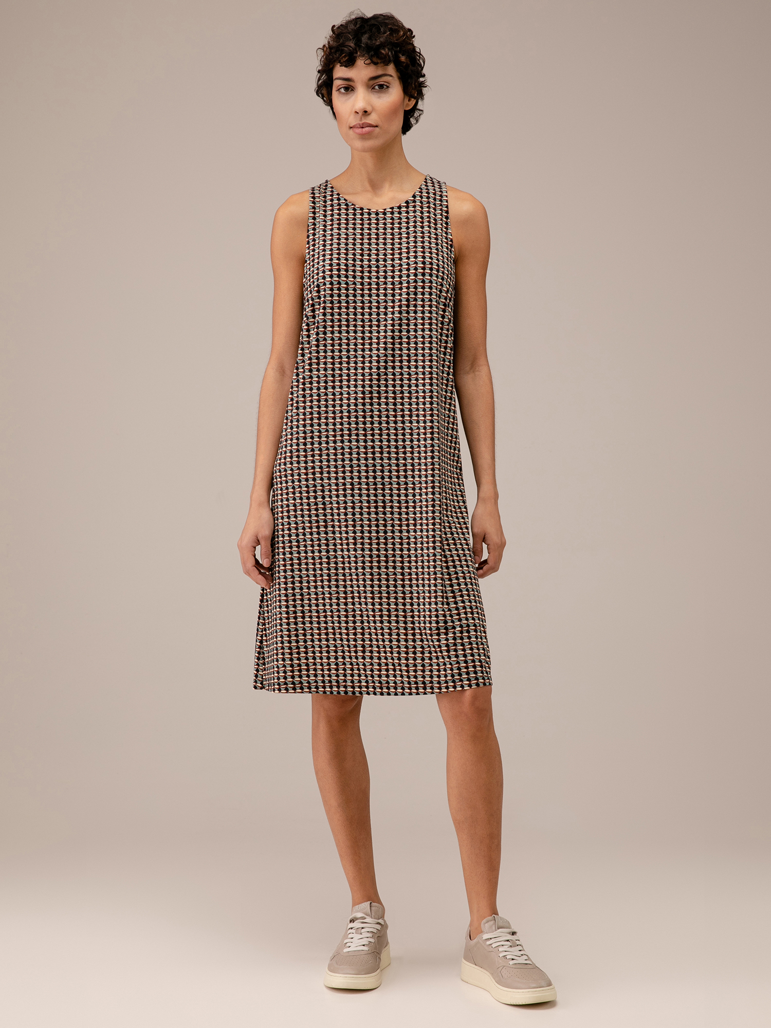 Detailansicht von Kurzes Kleid von SIYU