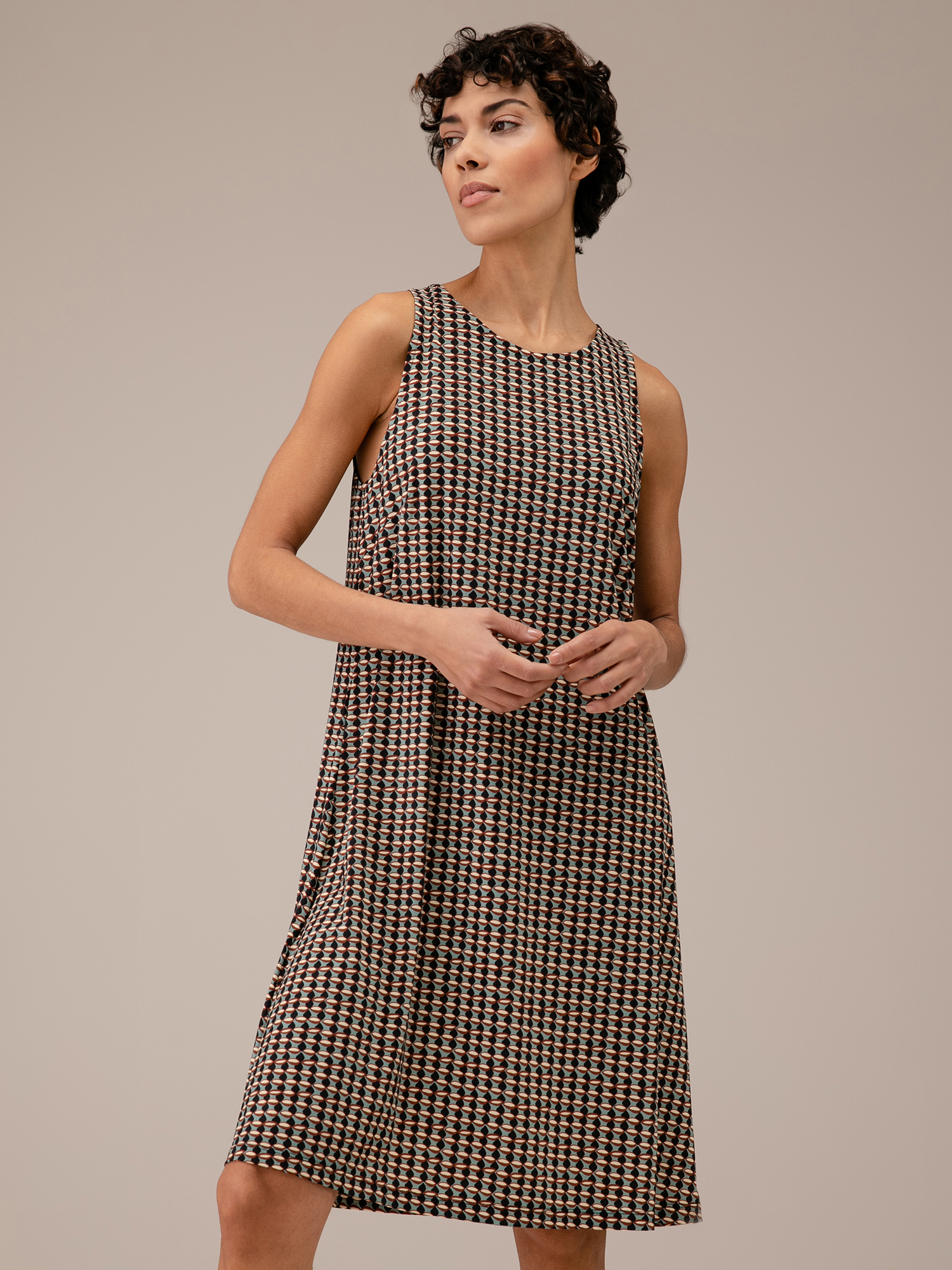 Detailansicht von Kurzes Kleid von SIYU