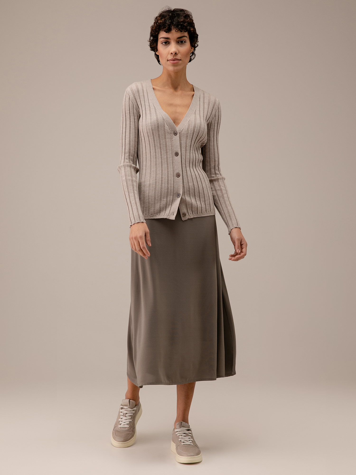 Detailansicht von Strickjacke aus Merinowolle von DANIELS