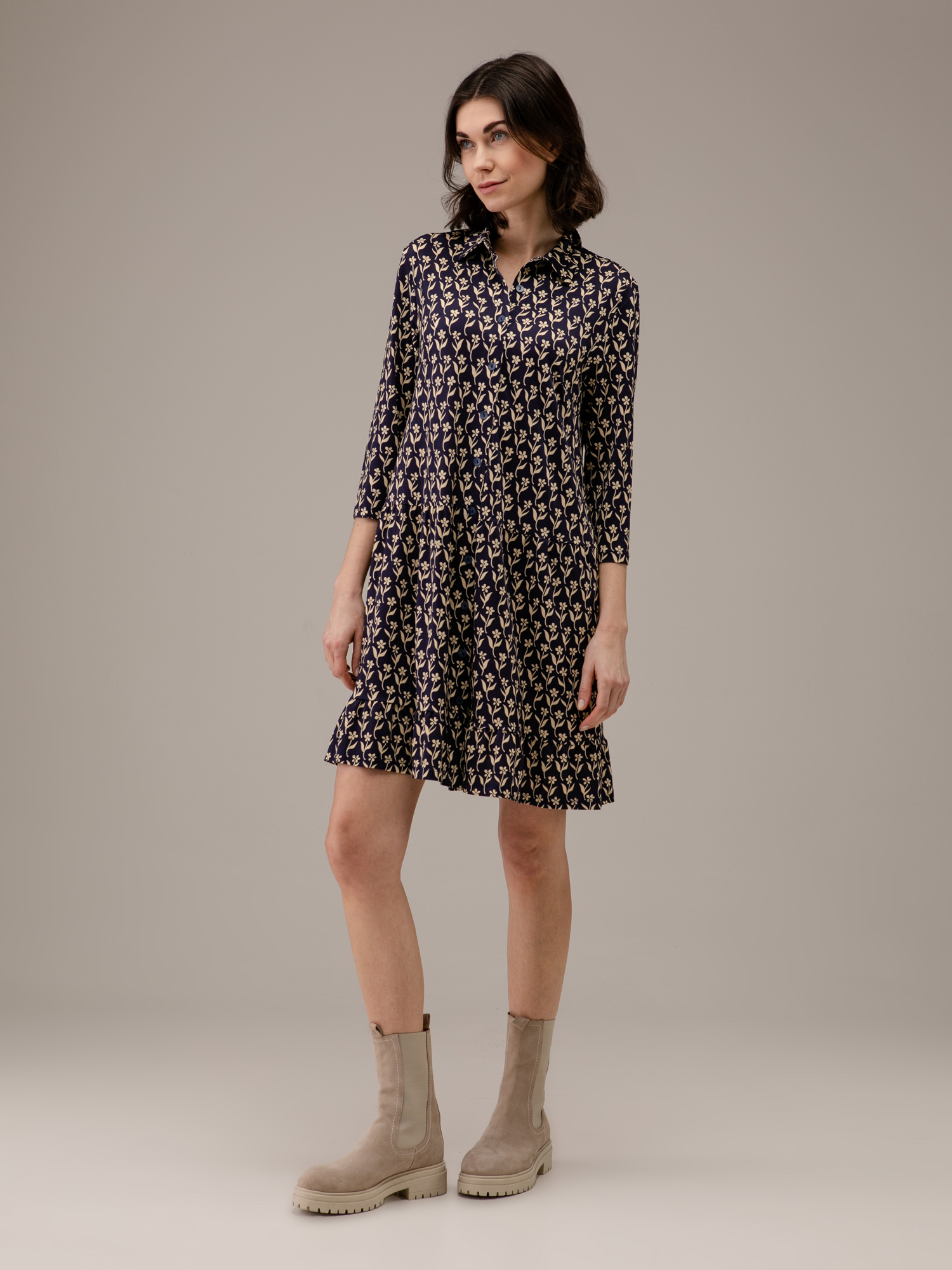 Detailansicht von Kurzes Kleid von SIYU