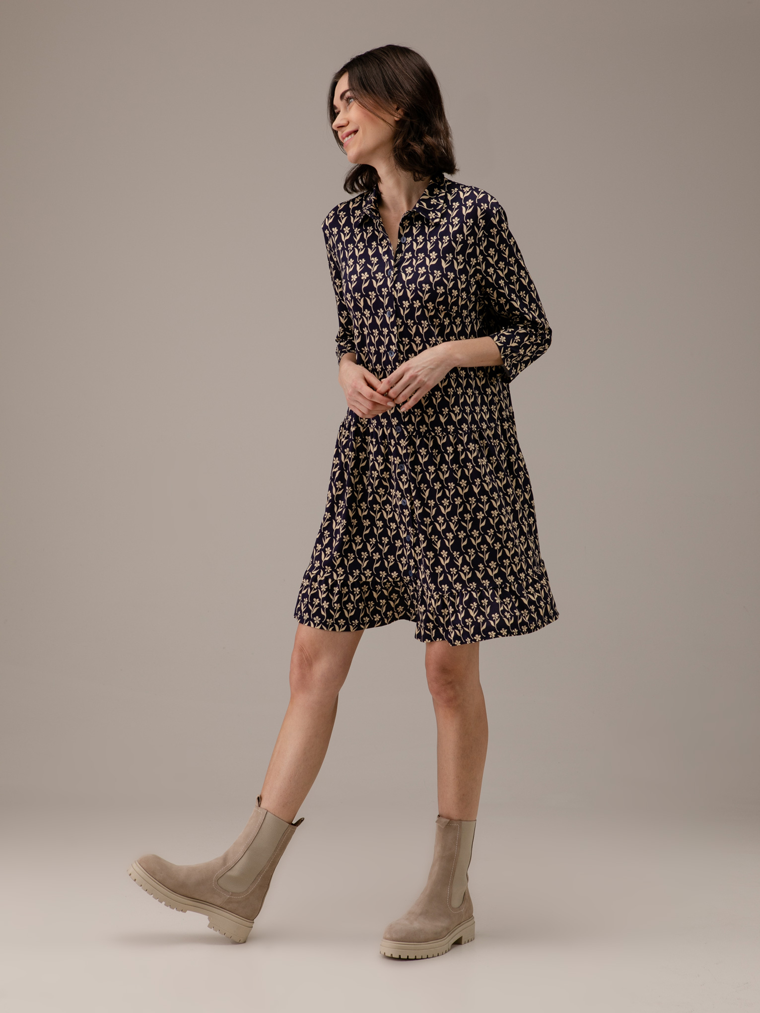 Detailansicht von Kurzes Kleid von SIYU