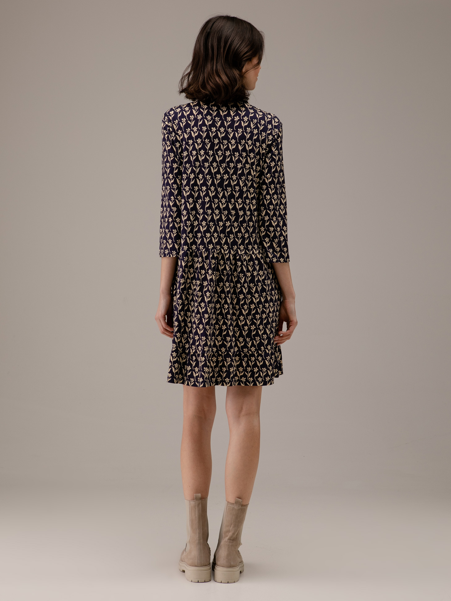 Detailansicht von Kurzes Kleid von SIYU