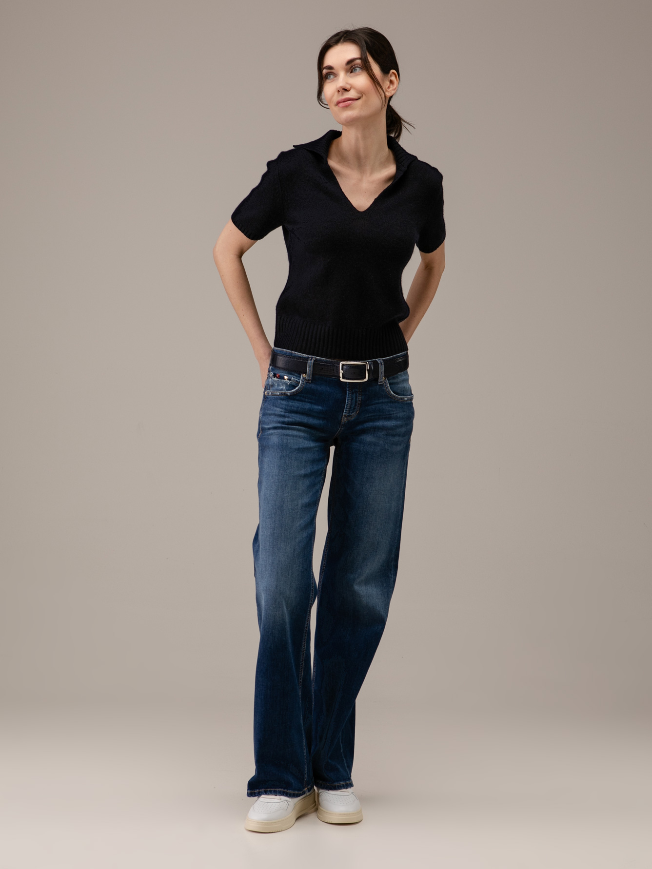 Detailansicht von Wide Leg Jeans von CAMBIO