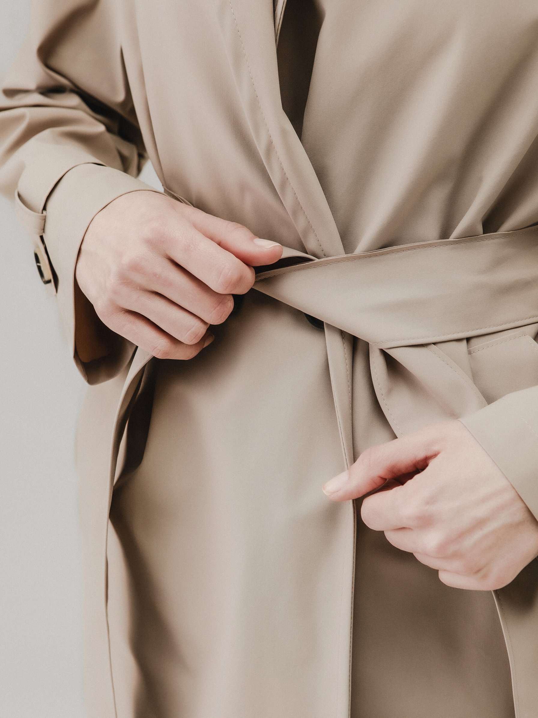 Detailansicht von Trenchcoat von HARRIS WHARF LONDON