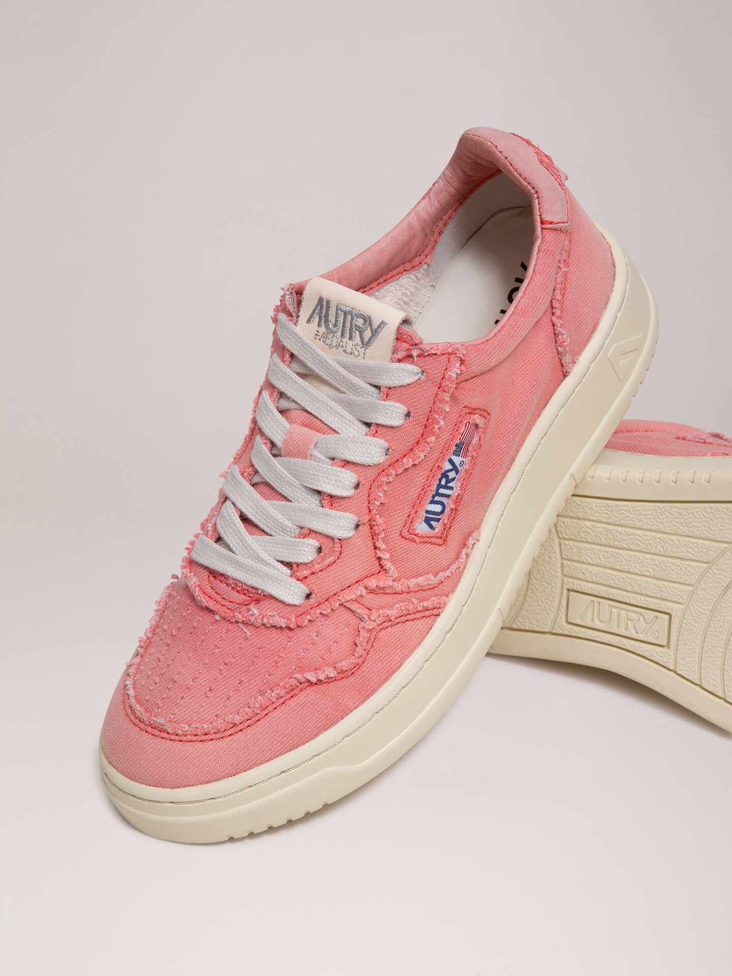 Detailansicht von Sneaker von AUTRY