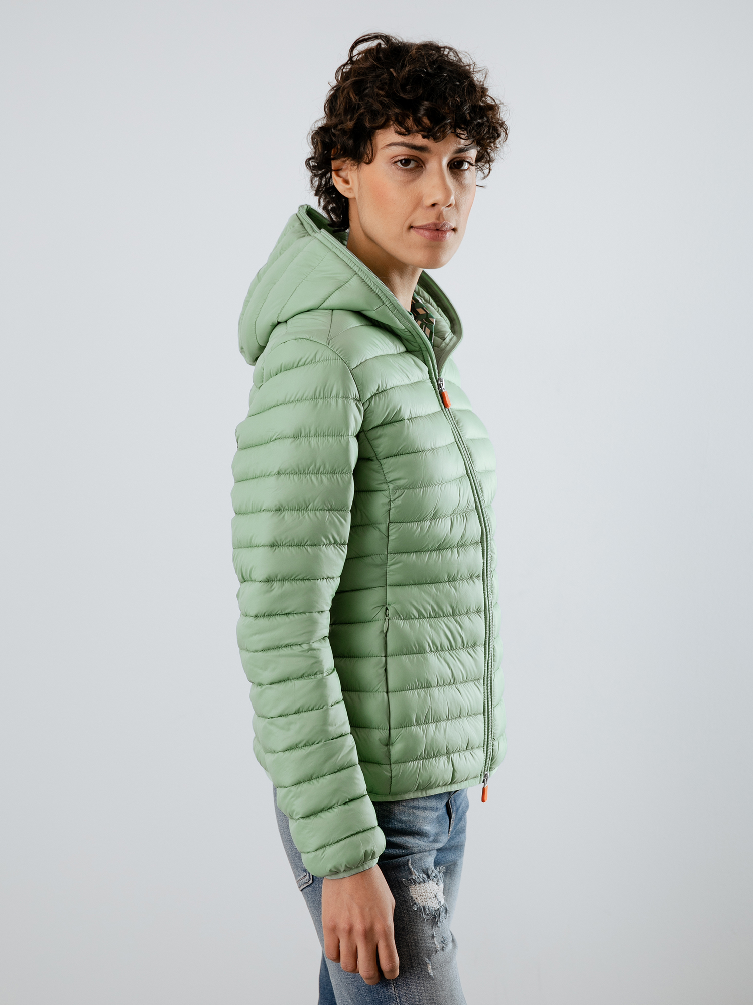 Detailansicht von Taillierte Steppjacke von SAVE THE DUCK