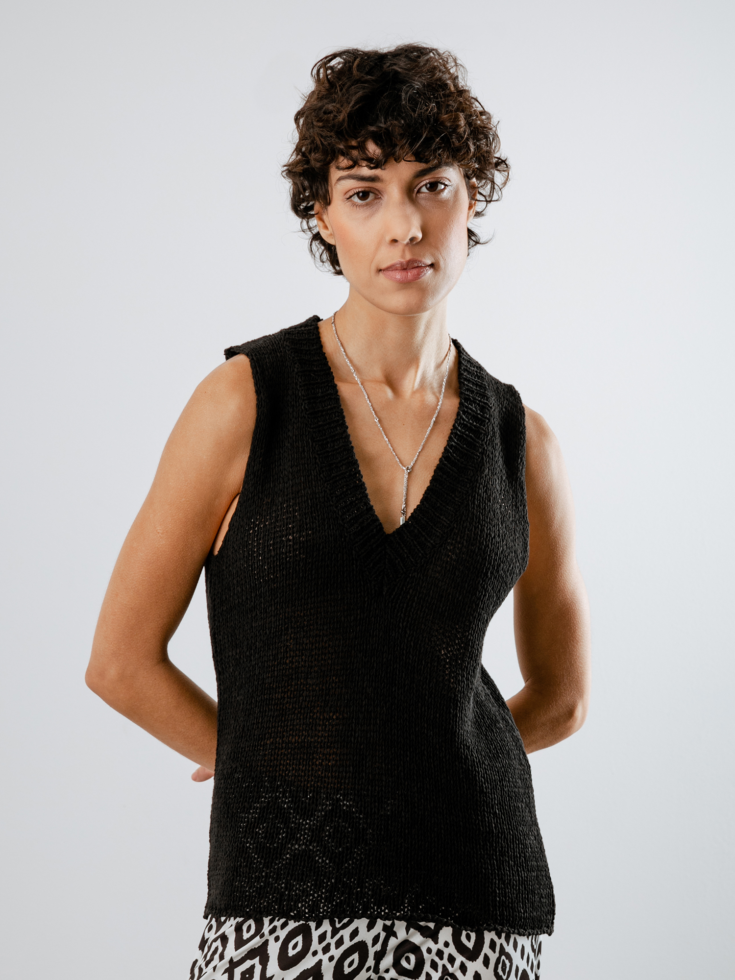 Detailansicht von Stricktop aus Baumwolle von ROBERTO COLLINA