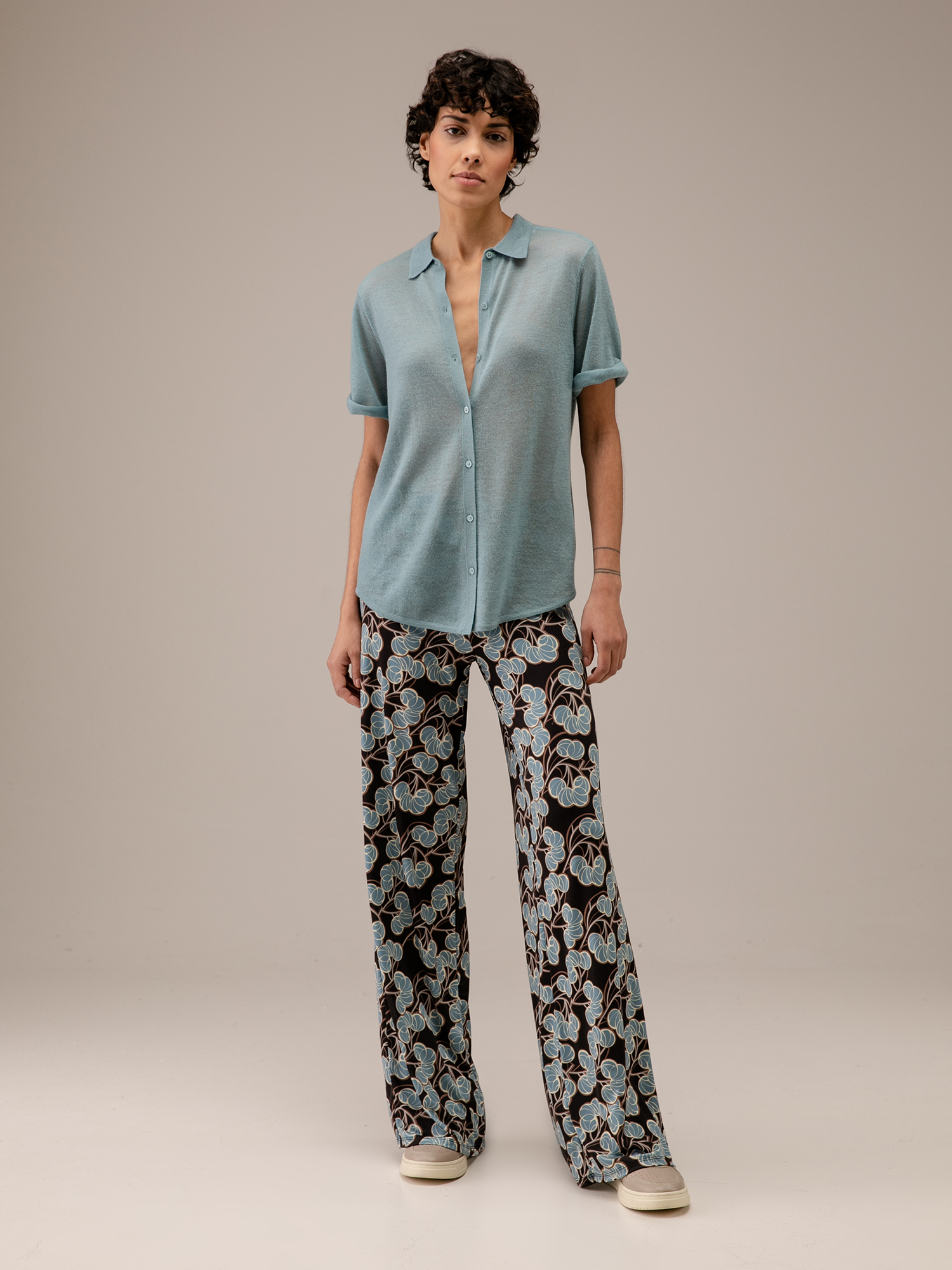 Detailansicht von Kurzarm-Pullover aus Cashmere von DANIELS