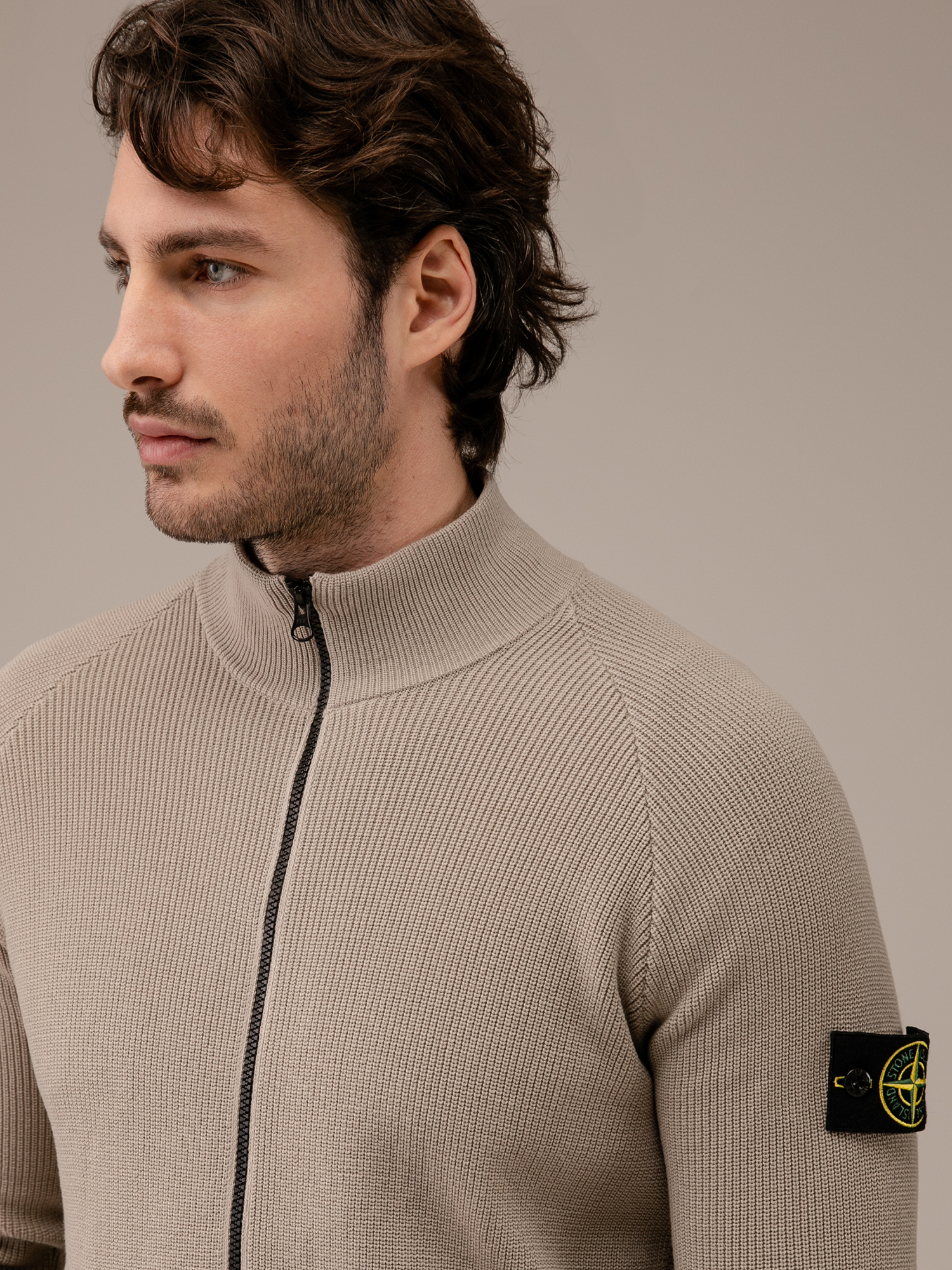 Detailansicht von Strickjacke aus Baumwolle von STONE ISLAND