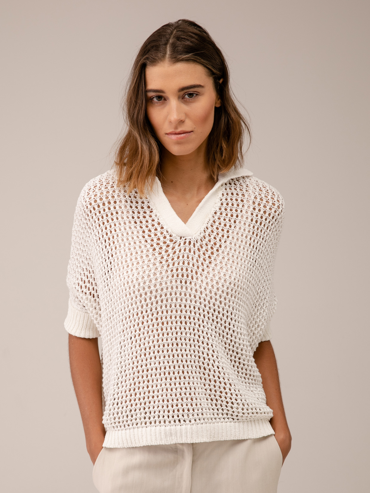 Detailansicht von Kurzarm-Pullover mit Lochstrick von DANIELS