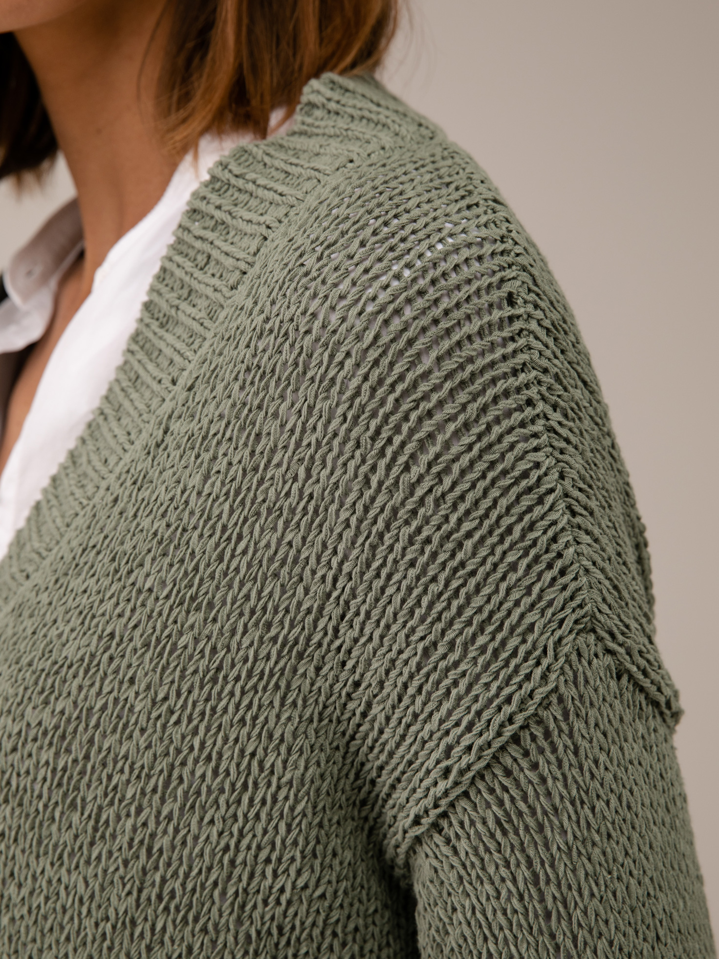 Detailansicht von Strickjacke aus Baumwolle von DANIELS