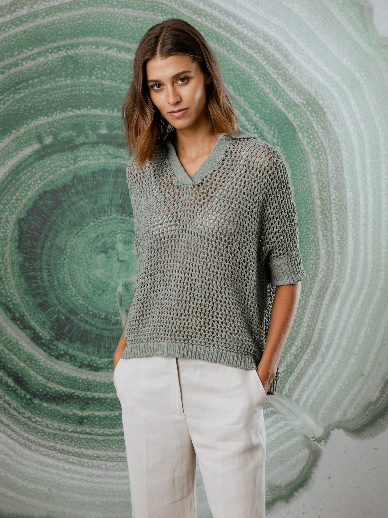 Detailansicht von Kurzarm-Pullover mit Lochstrick von DANIELS