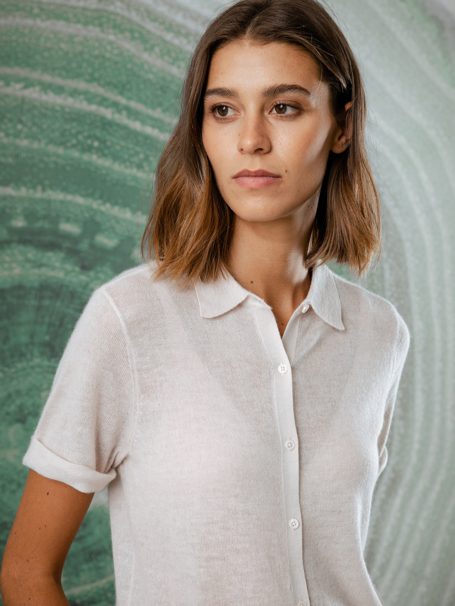 Detailansicht von Kurzarm-Pullover aus Cashmere von DANIELS