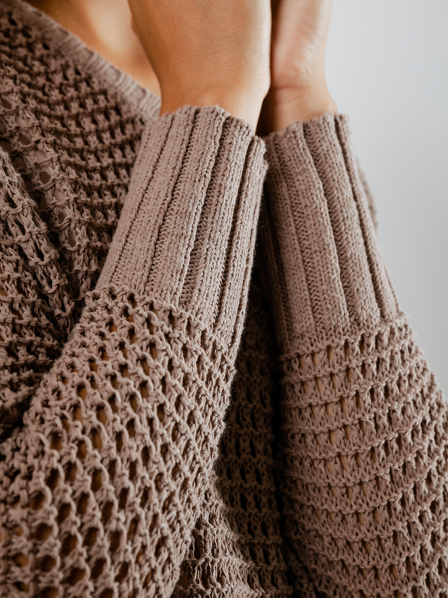 Detailansicht von Pullover mit Lochstrick von DANIELS