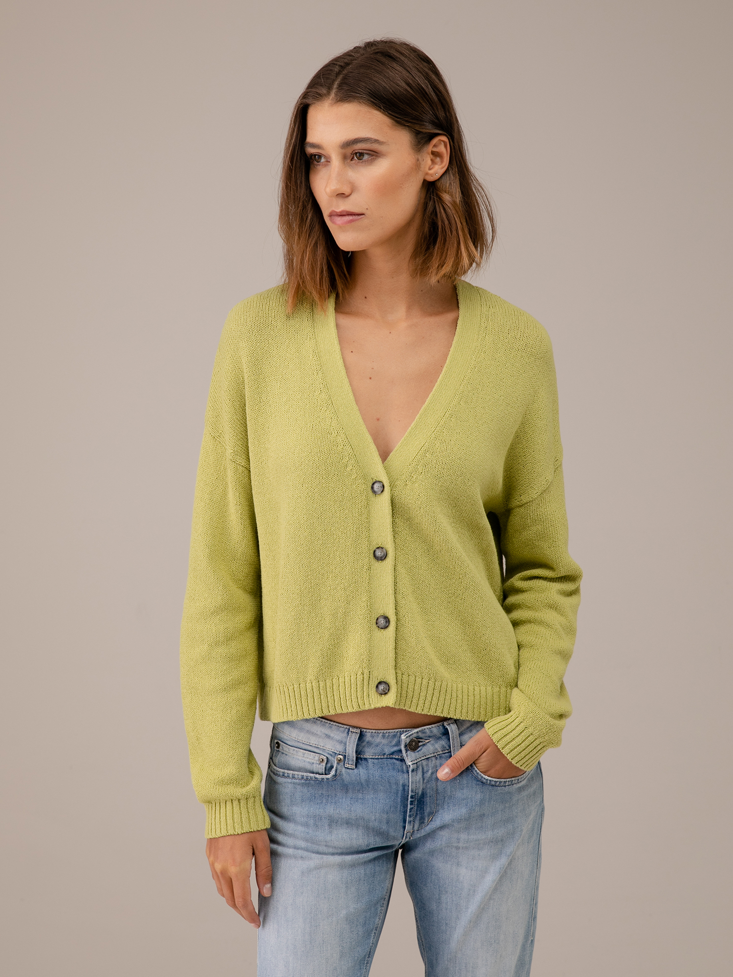 Detailansicht von Strickjacke aus Baumwolle von DANIELS