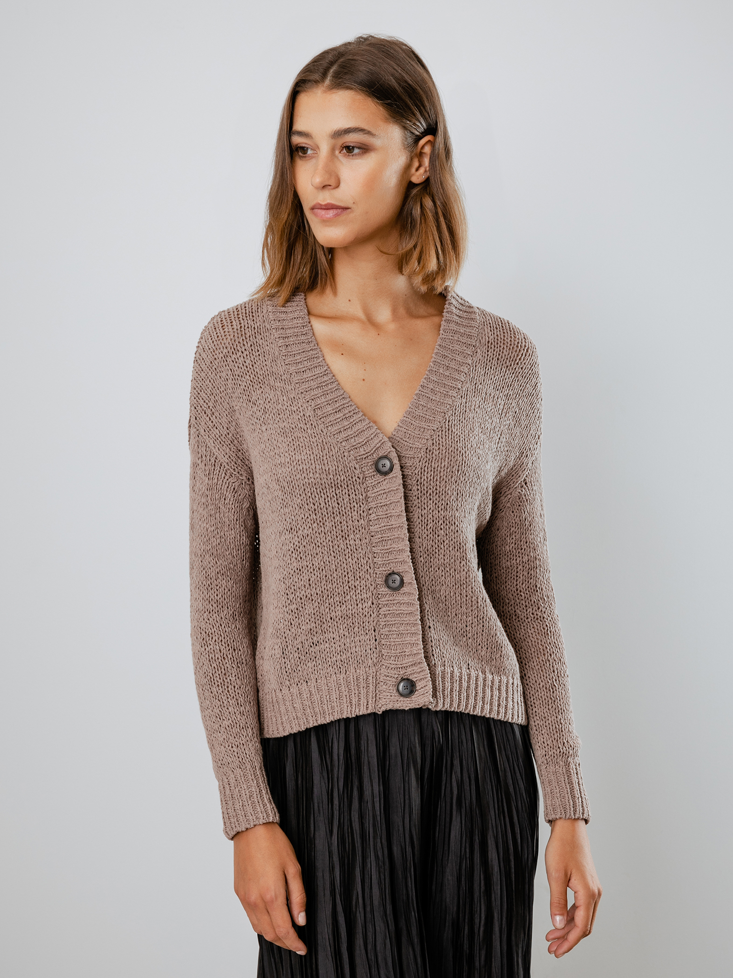 Detailansicht von Strickjacke aus Baumwolle von DANIELS