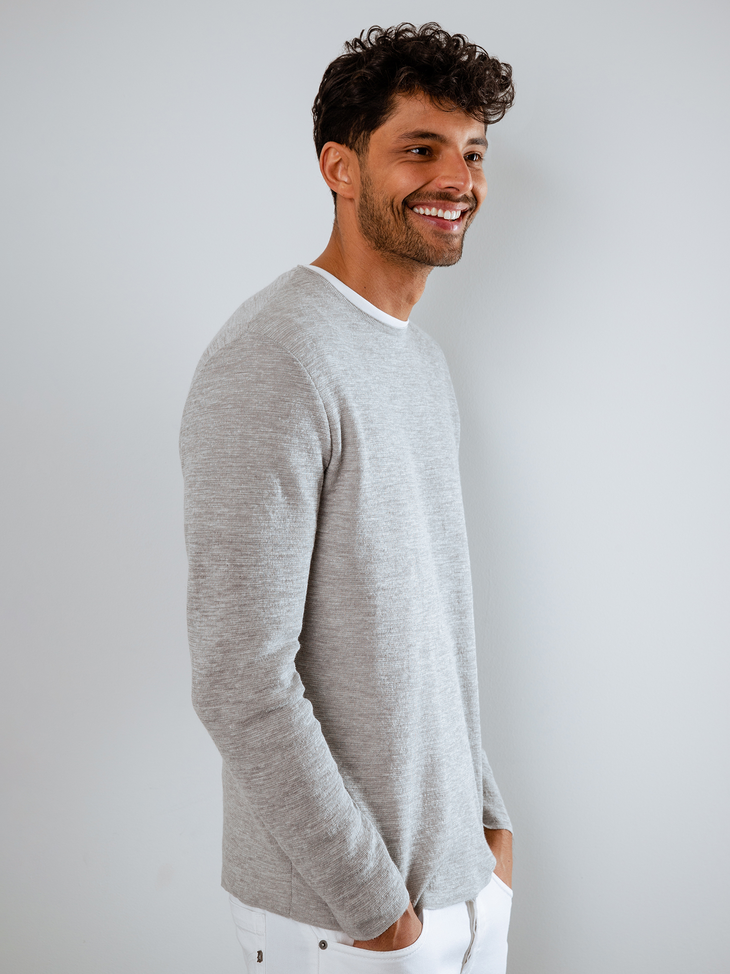 Detailansicht von Pullover aus Leinen von PHIL PETTER