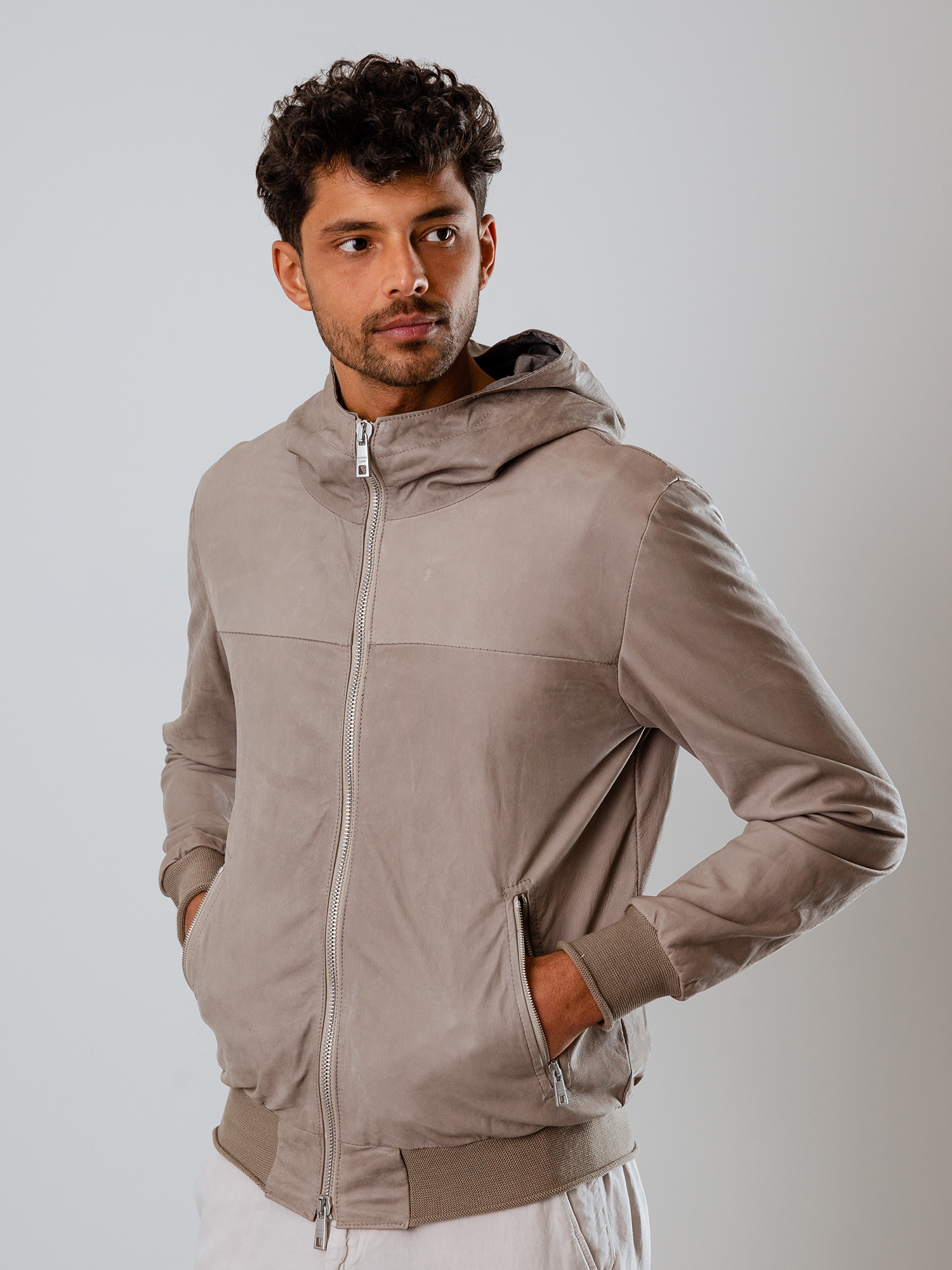 Detailansicht von Lederjacke von GIORGIO BRATO