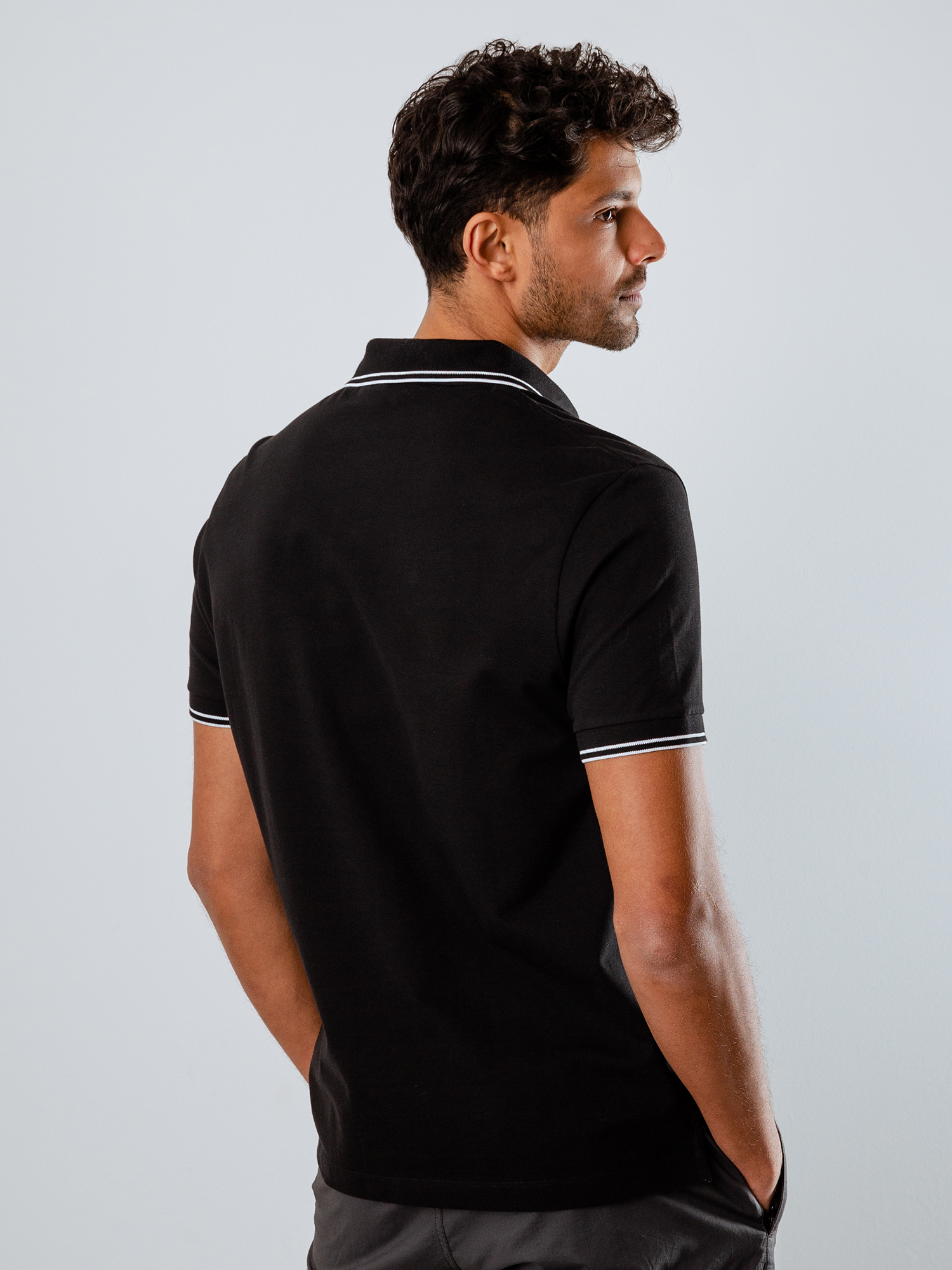 Detailansicht von Kurzarm-Poloshirt aus Baumwolle von STONE ISLAND