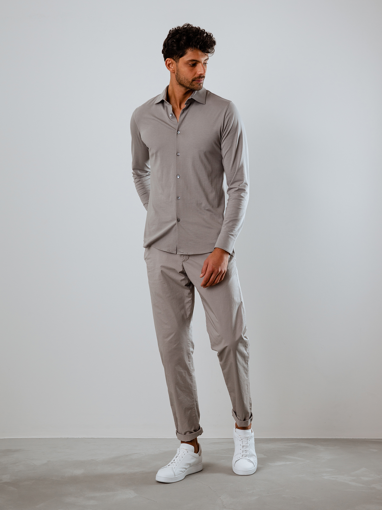 Detailansicht von Lässige Chinohose aus Baumwolle von MYTHS