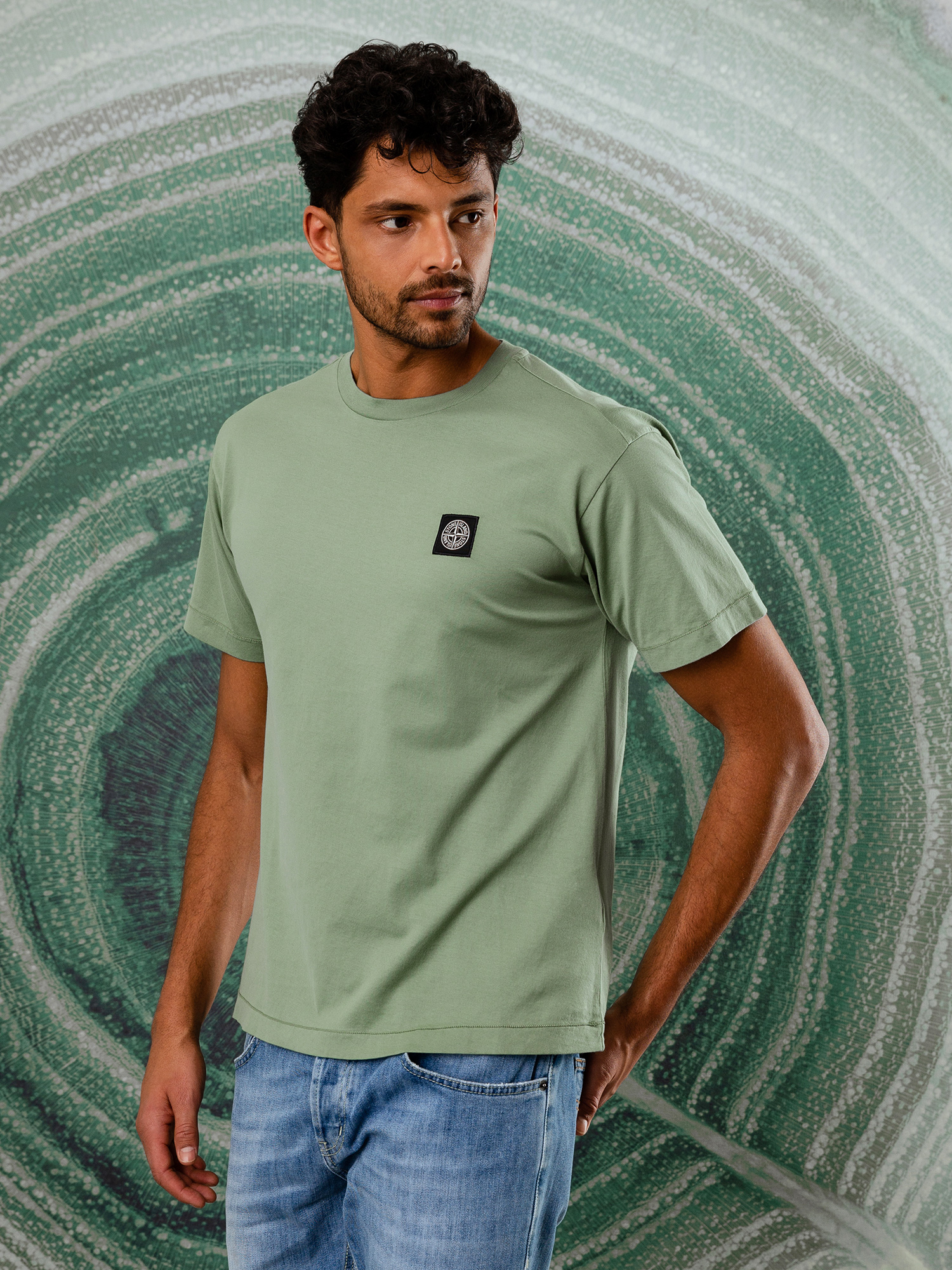 Detailansicht von T-Shirt aus Baumwolle von STONE ISLAND