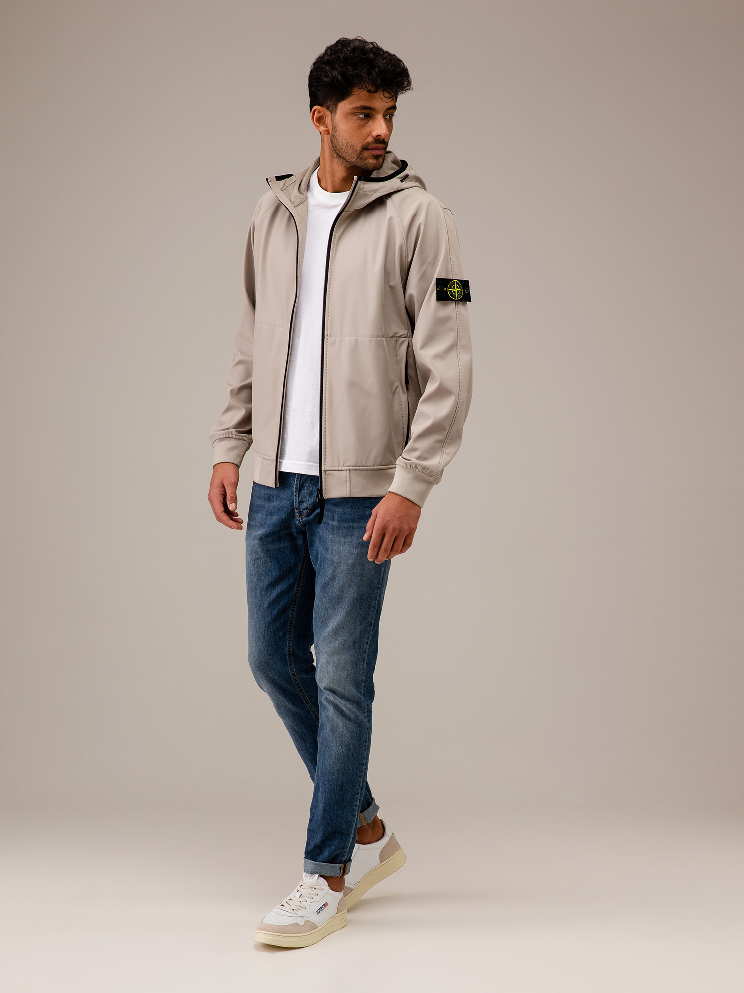 Detailansicht von Regenjacke von STONE ISLAND