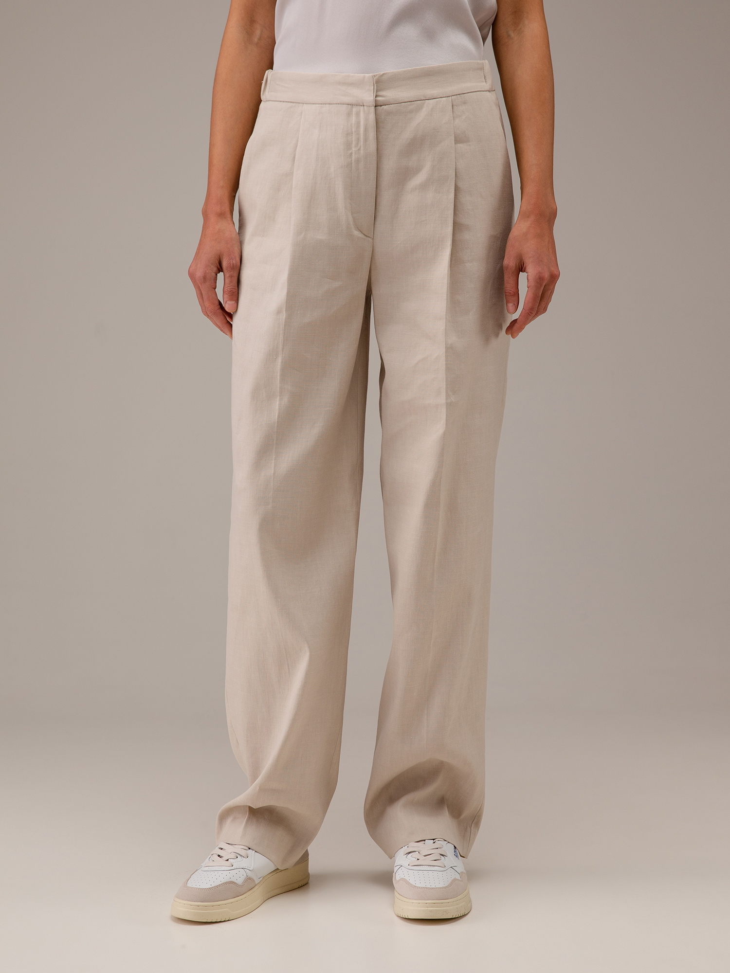 Detailansicht von Weite Hose aus Leinen von ANTONELLI