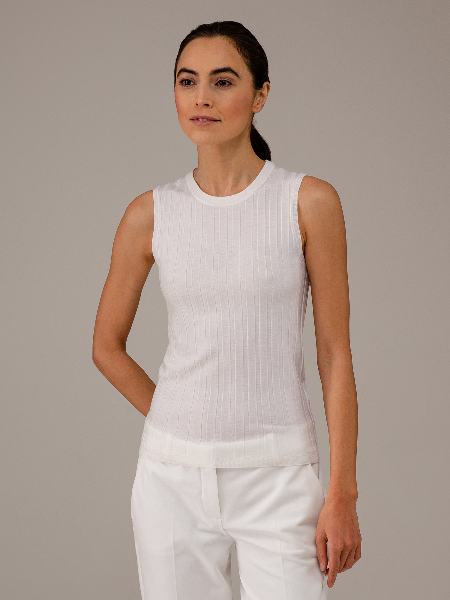 Detailansicht von Sricktop aus Schurwolle von ALLUDE