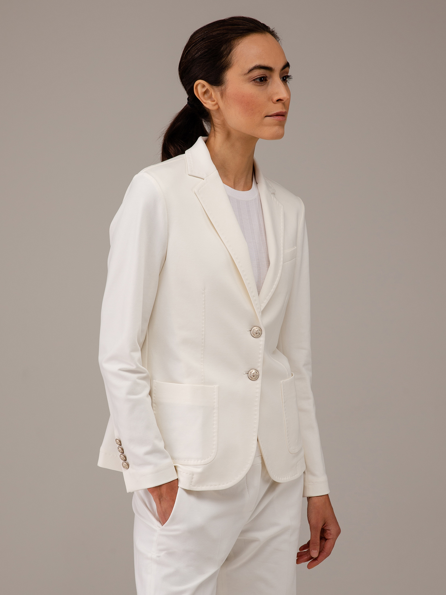 Detailansicht von Taillierter Blazer aus Baumwolle von CIRCOLO