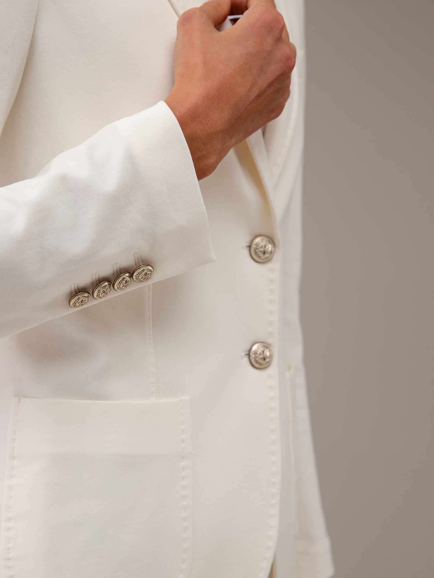 Detailansicht von Taillierter Blazer aus Baumwolle von CIRCOLO