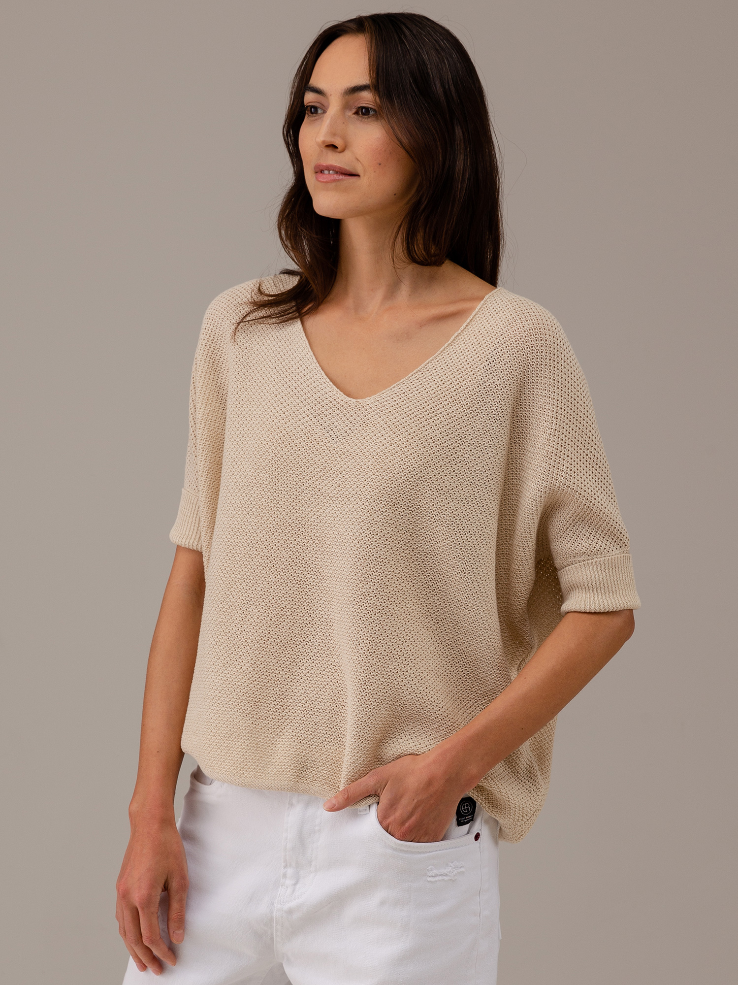 Detailansicht von Kurzarm-Pullover aus Leinen von DANIELS