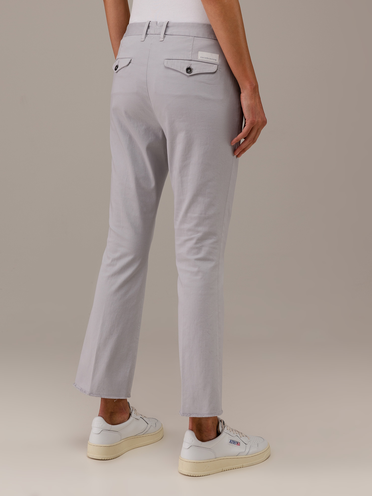 Detailansicht von Cropped Bootcut Hose von NINE IN THE MORNING