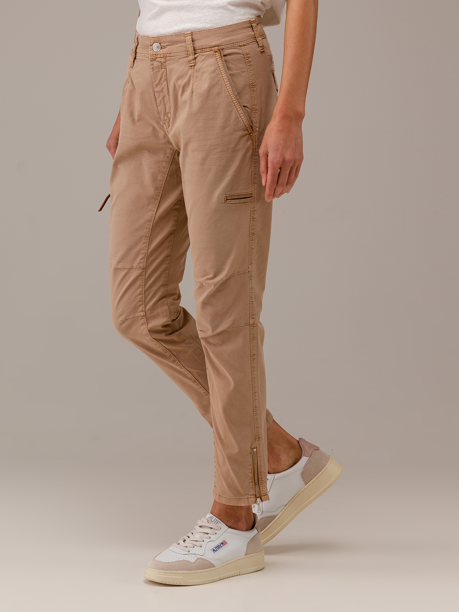 Detailansicht von Cargohose von MAC