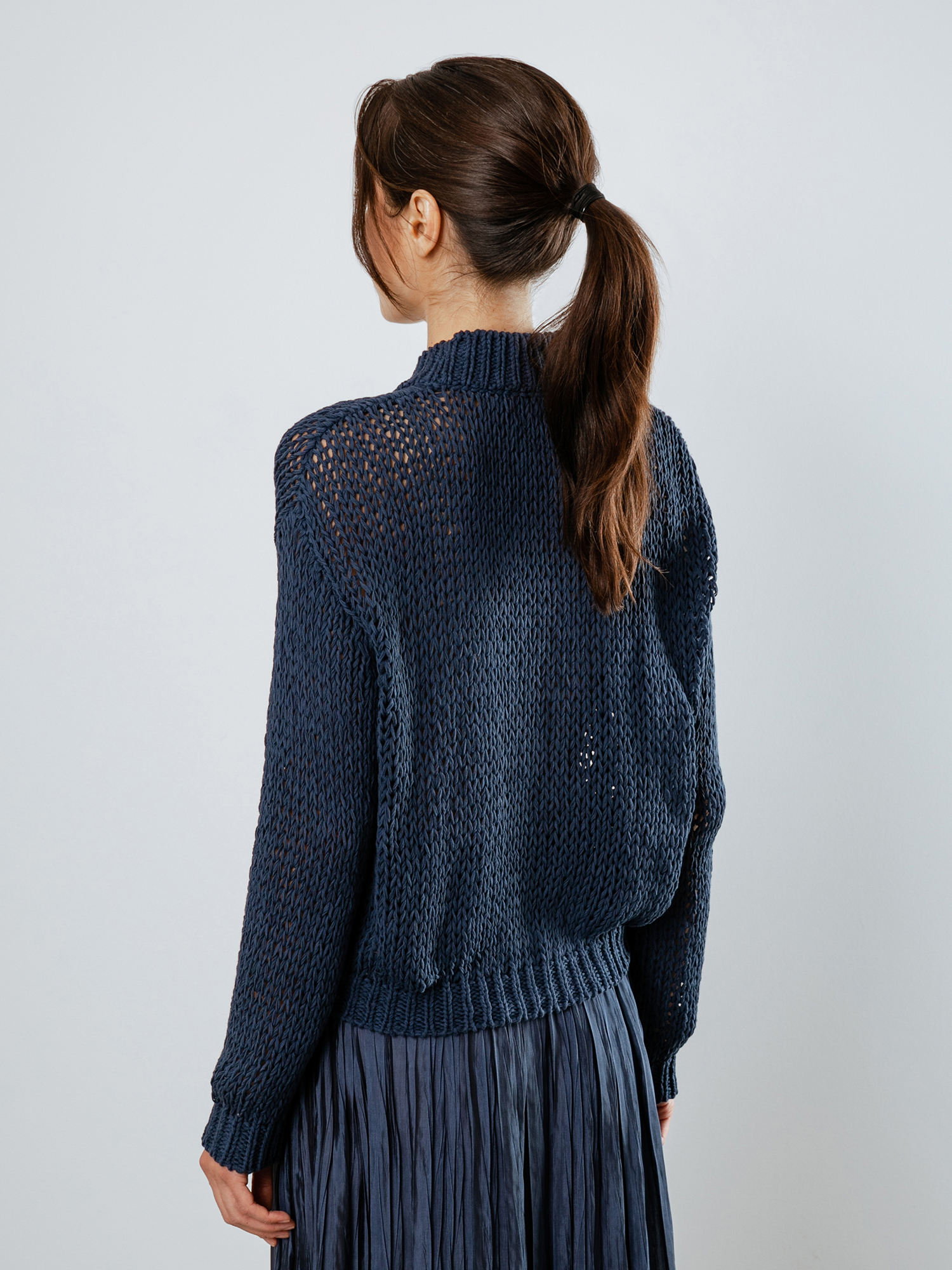 Detailansicht von Strickjacke aus Baumwolle von ROBERTO COLLINA