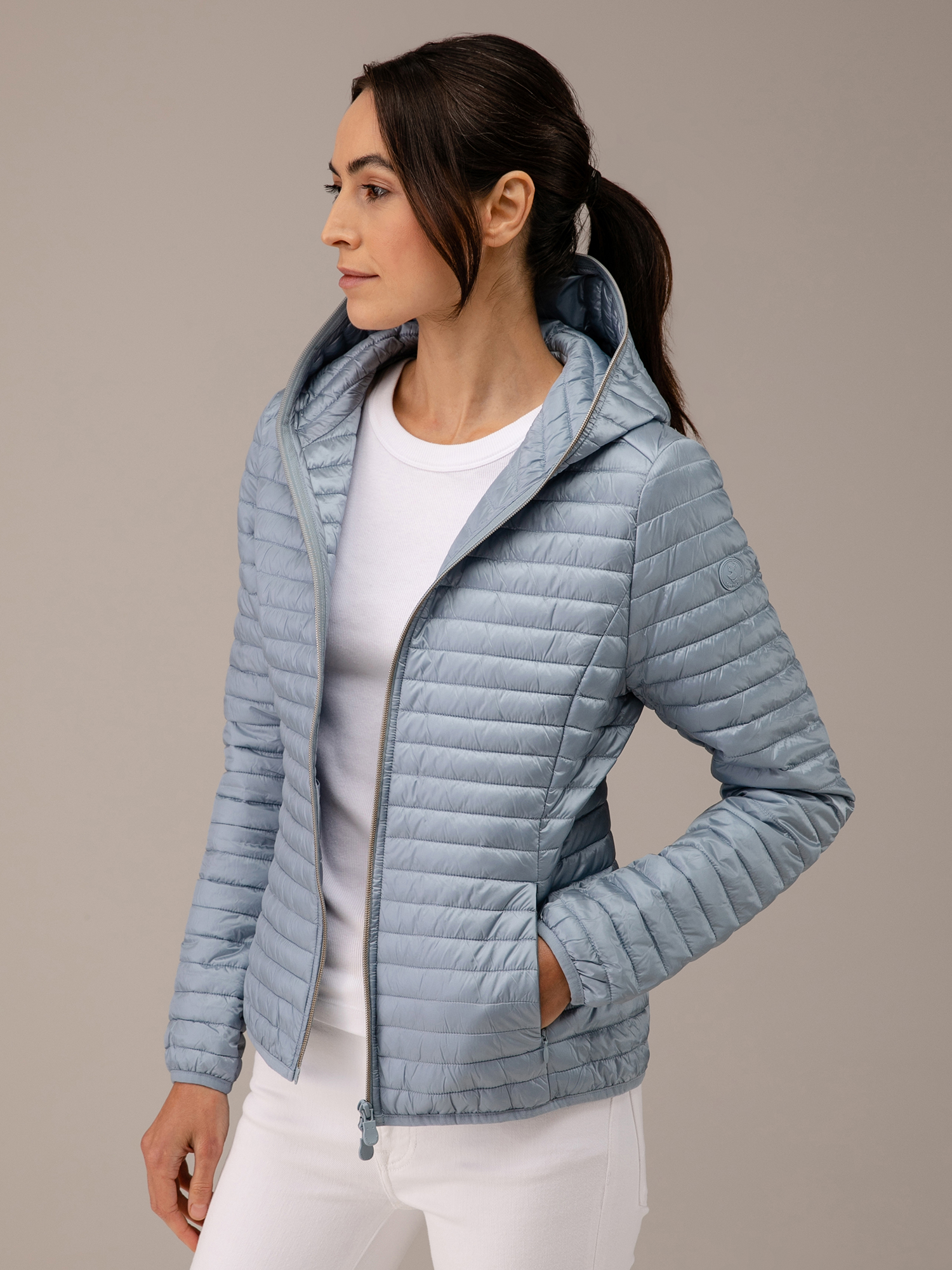 Detailansicht von Taillierte Steppjacke von SAVE THE DUCK