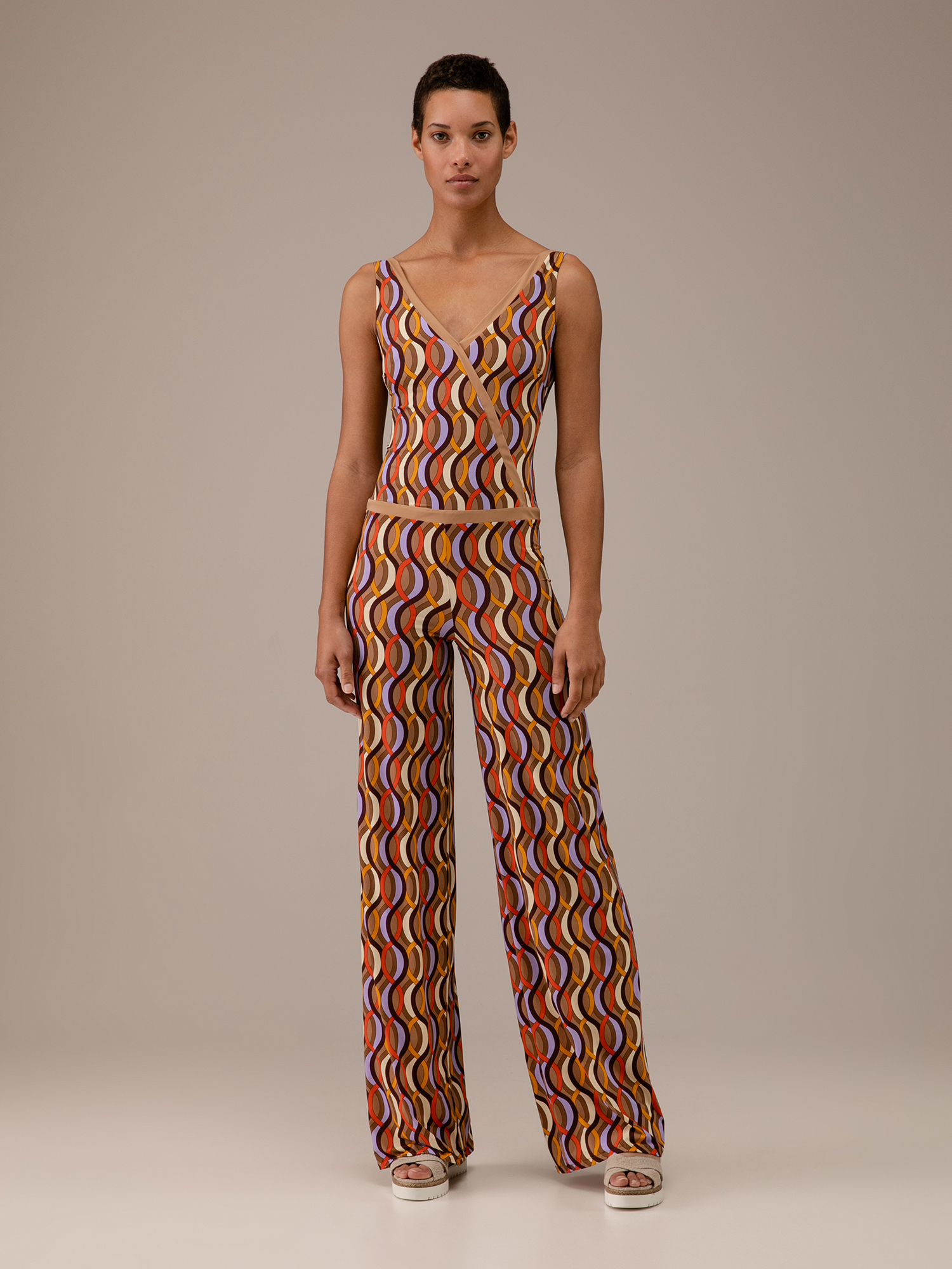 Detailansicht von Langer Jumpsuit von SIYU