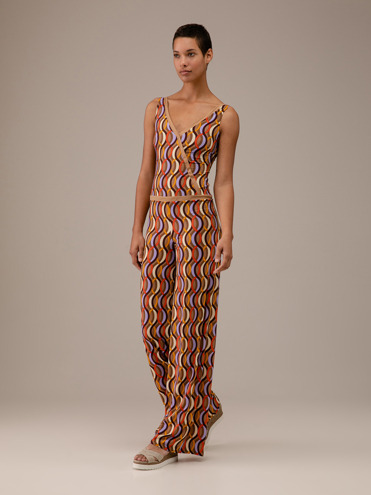 Detailansicht von Langer Jumpsuit von SIYU