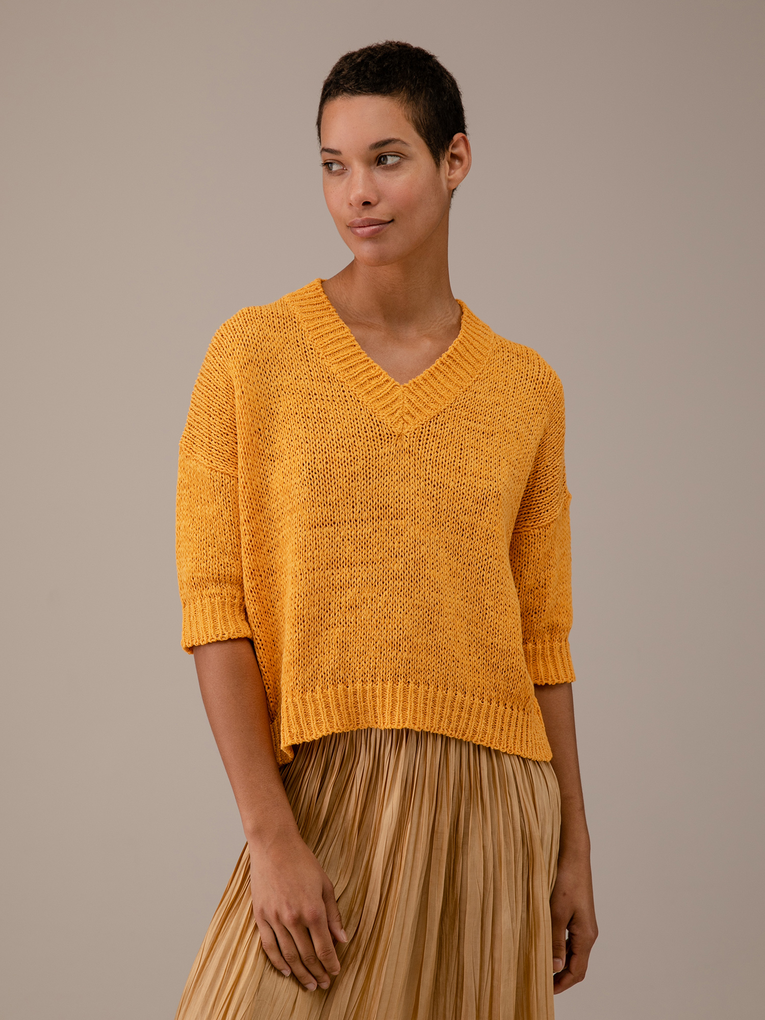 Detailansicht von Kurzarm-Pullover aus Baumwolle von ROBERTO COLLINA