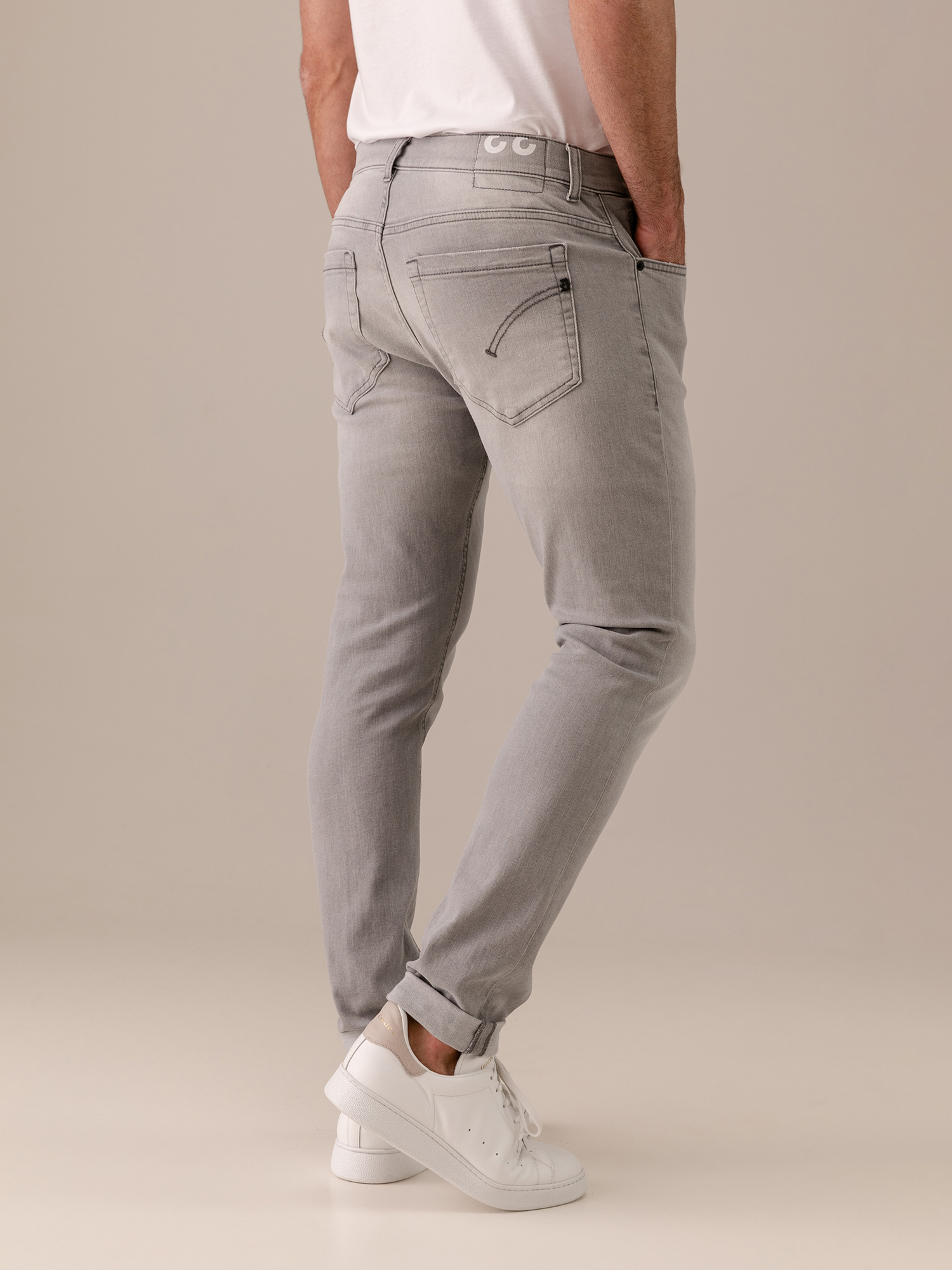 Detailansicht von Slim Fit Jeans von DONDUP