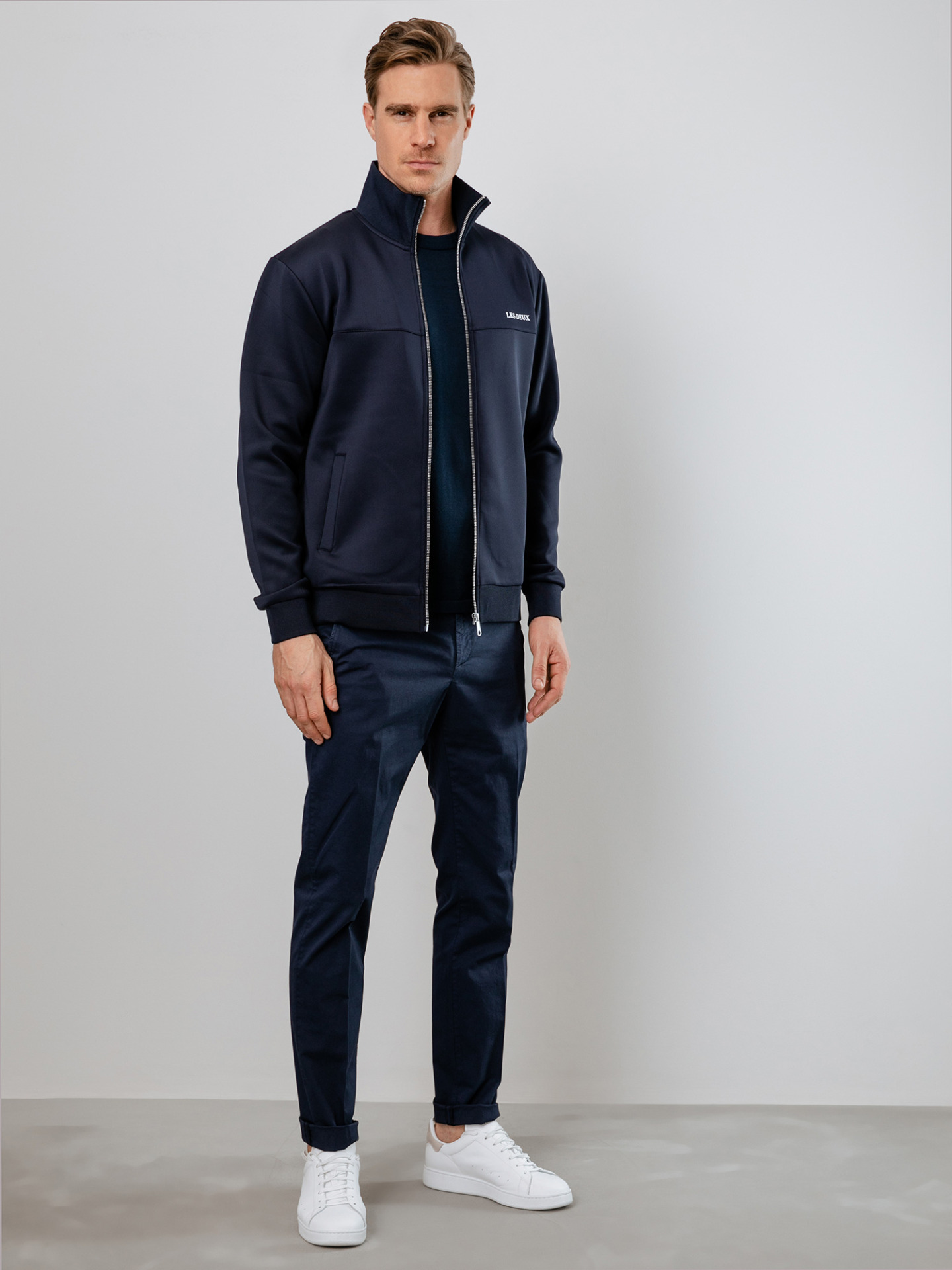 Detailansicht von College-Jacke von LES DEUX