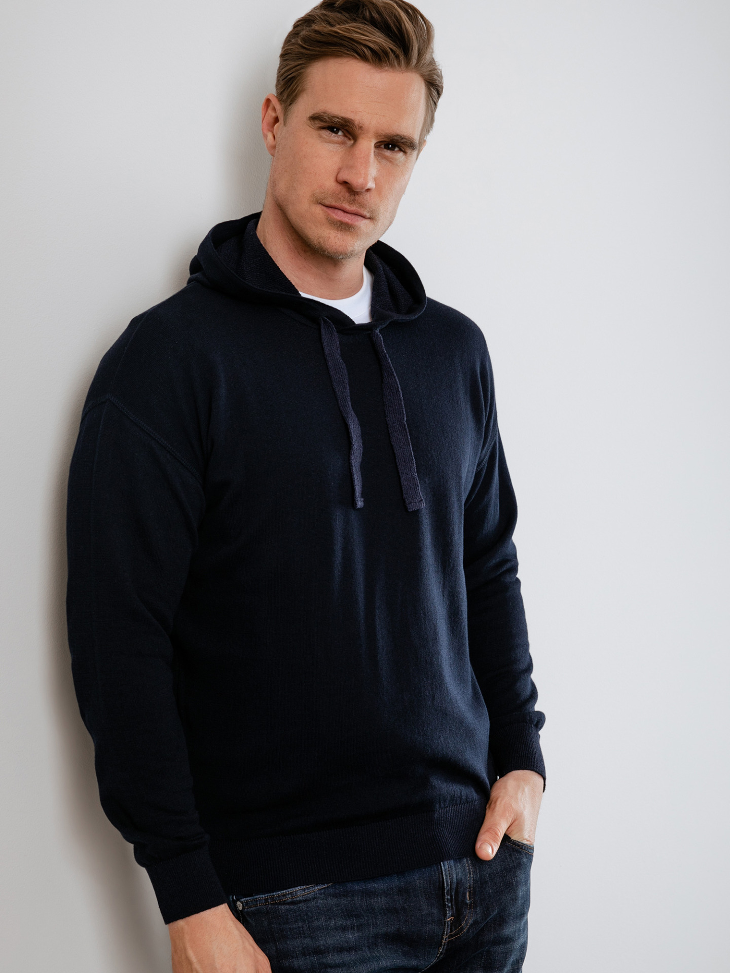 Detailansicht von Hoodie von PHIL PETTER