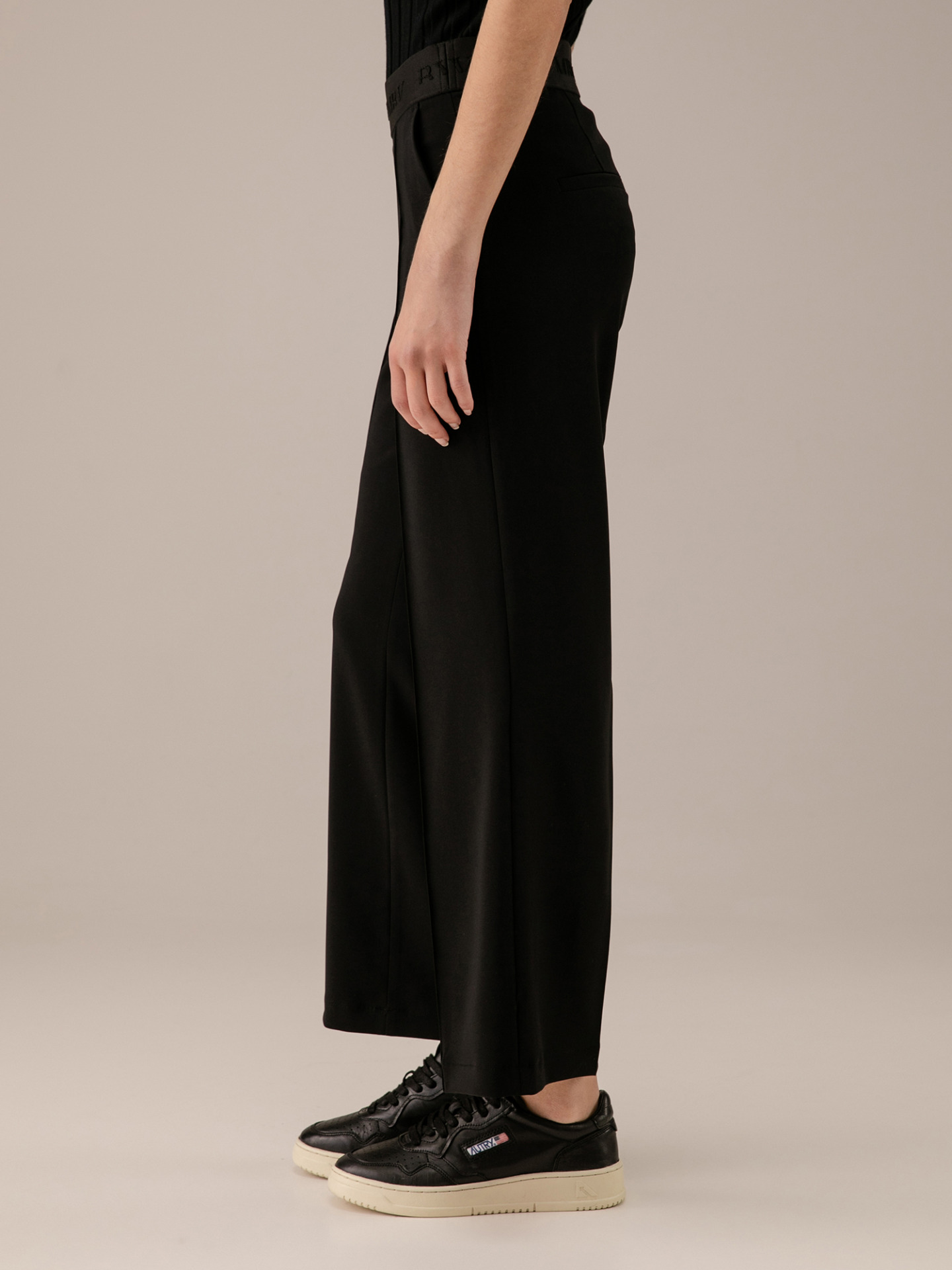 Detailansicht von Hose von CAMBIO